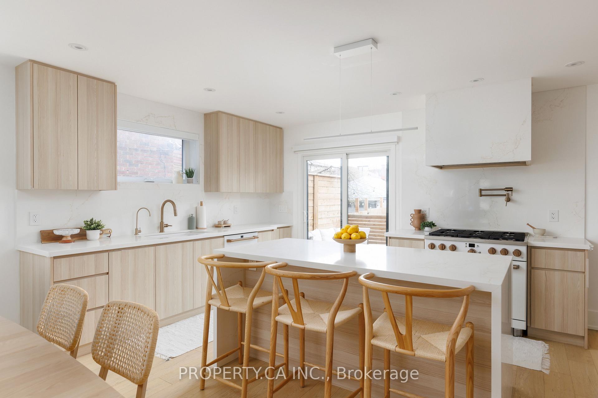 Photo 10 of 68 Frankdale Avenue, Toronto, Danforth Village-East York — HOMEH