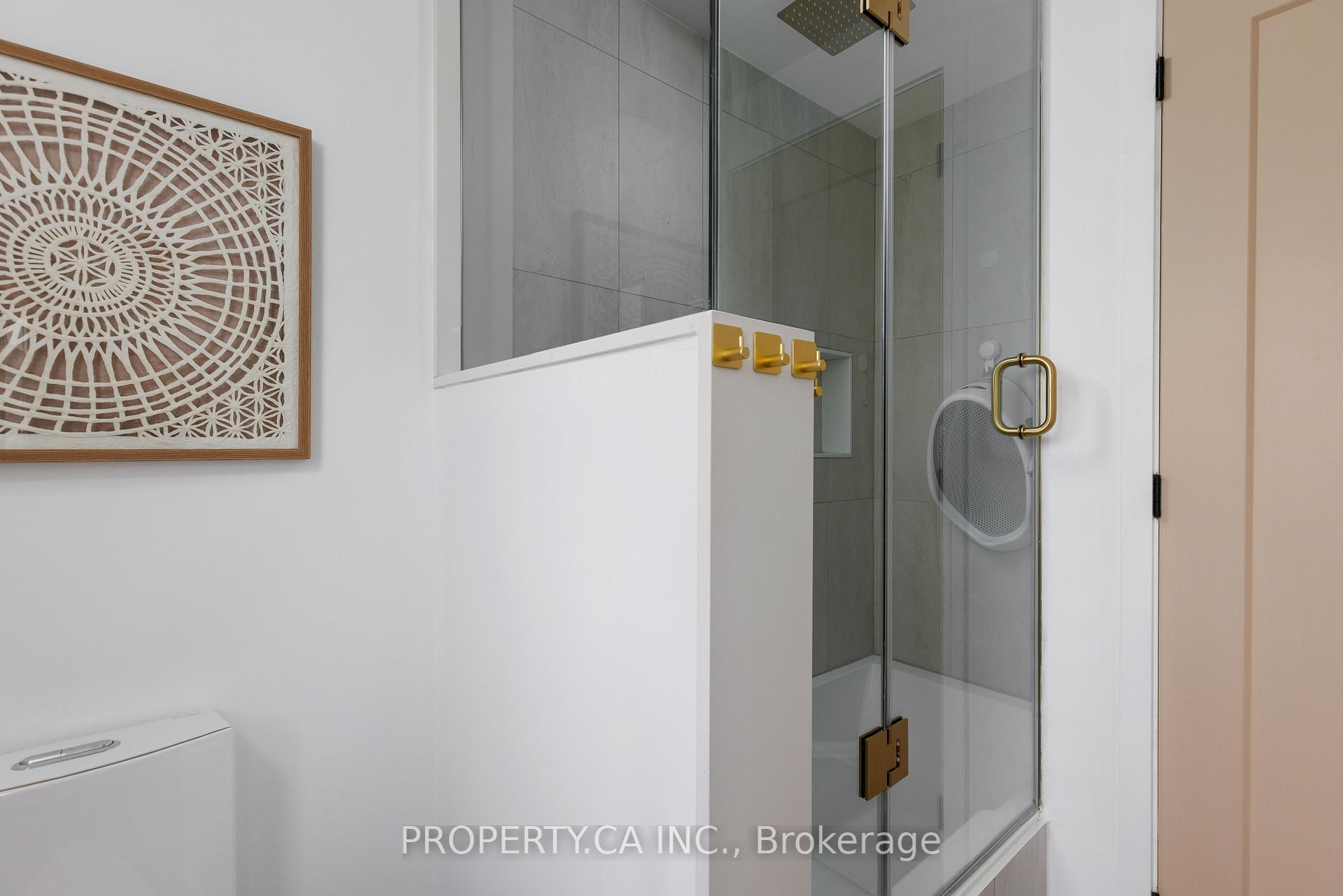 Photo 33 of 68 Frankdale Avenue, Toronto, Danforth Village-East York — HOMEH