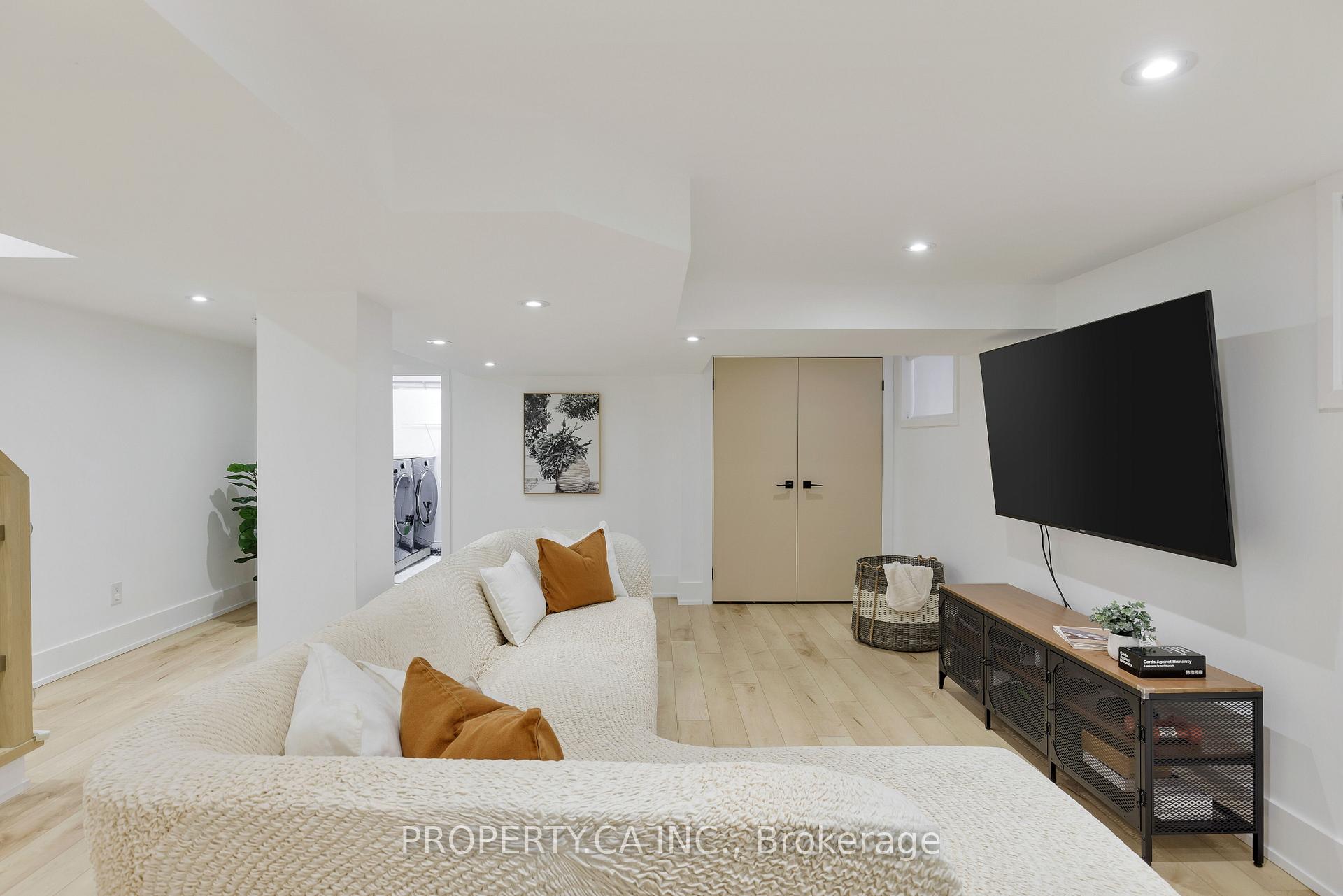 Photo 37 of 68 Frankdale Avenue, Toronto, Danforth Village-East York — HOMEH