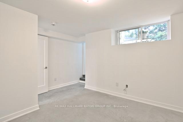 Photo 17 of Unit Lower, 378 St Clements Avenue, Toronto, Lawrence Park South — HOMEH