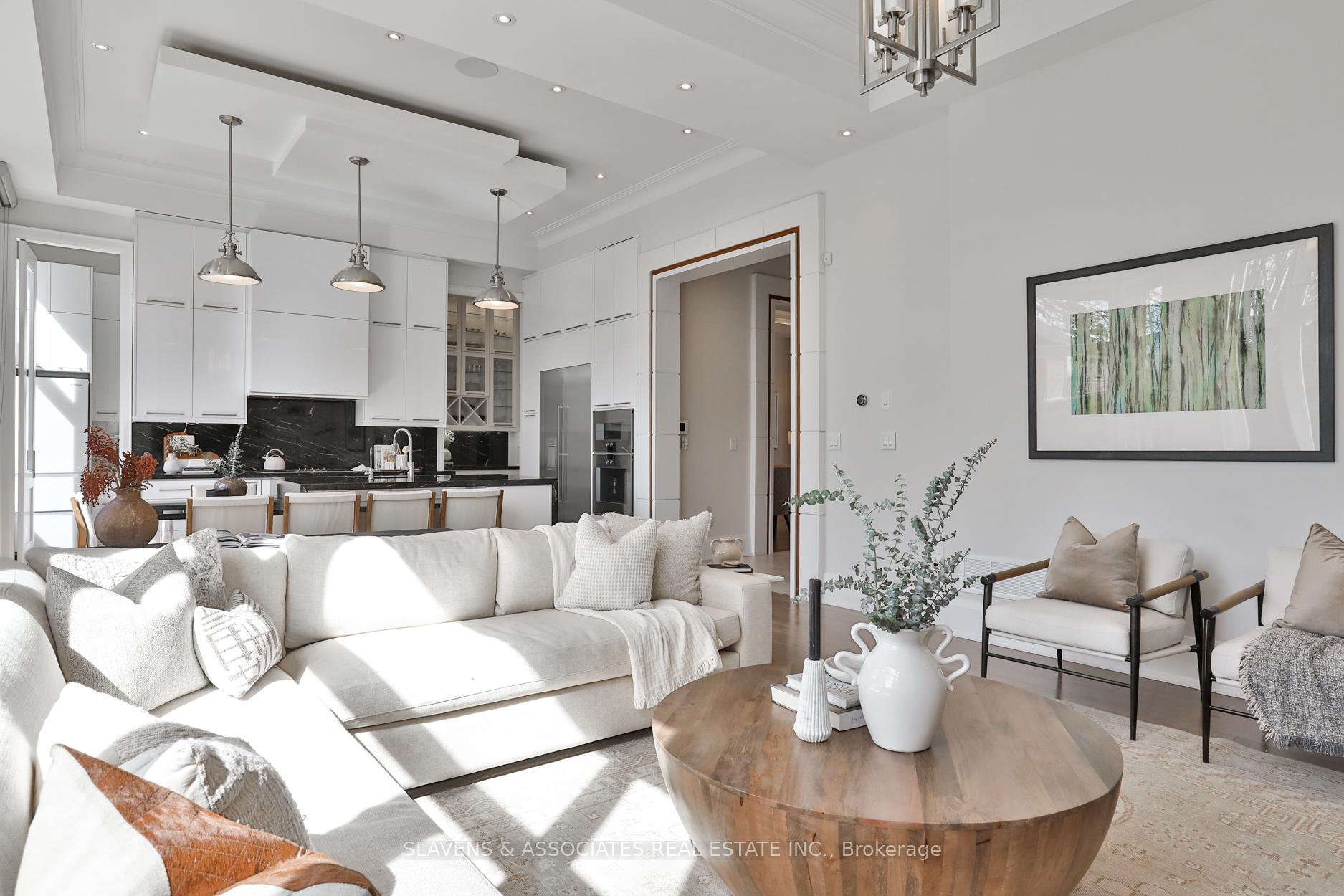 Photo 15 of 30 Edgecombe Avenue, Toronto, Bedford Park-Nortown — HOMEH