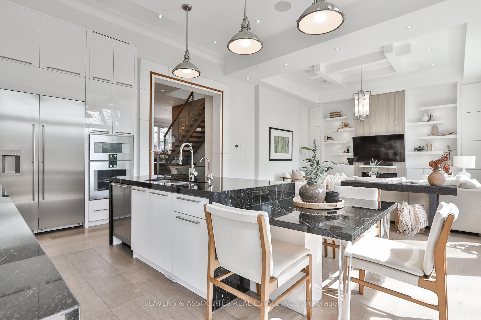 Photo 18 of 30 Edgecombe Avenue, Toronto, Bedford Park-Nortown — HOMEH