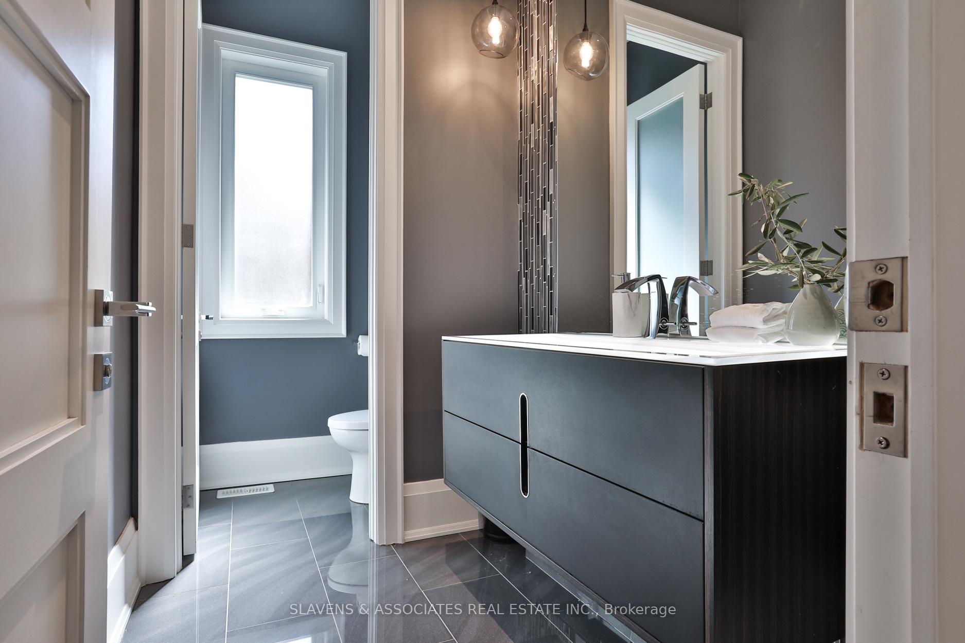 Photo 21 of 30 Edgecombe Avenue, Toronto, Bedford Park-Nortown — HOMEH