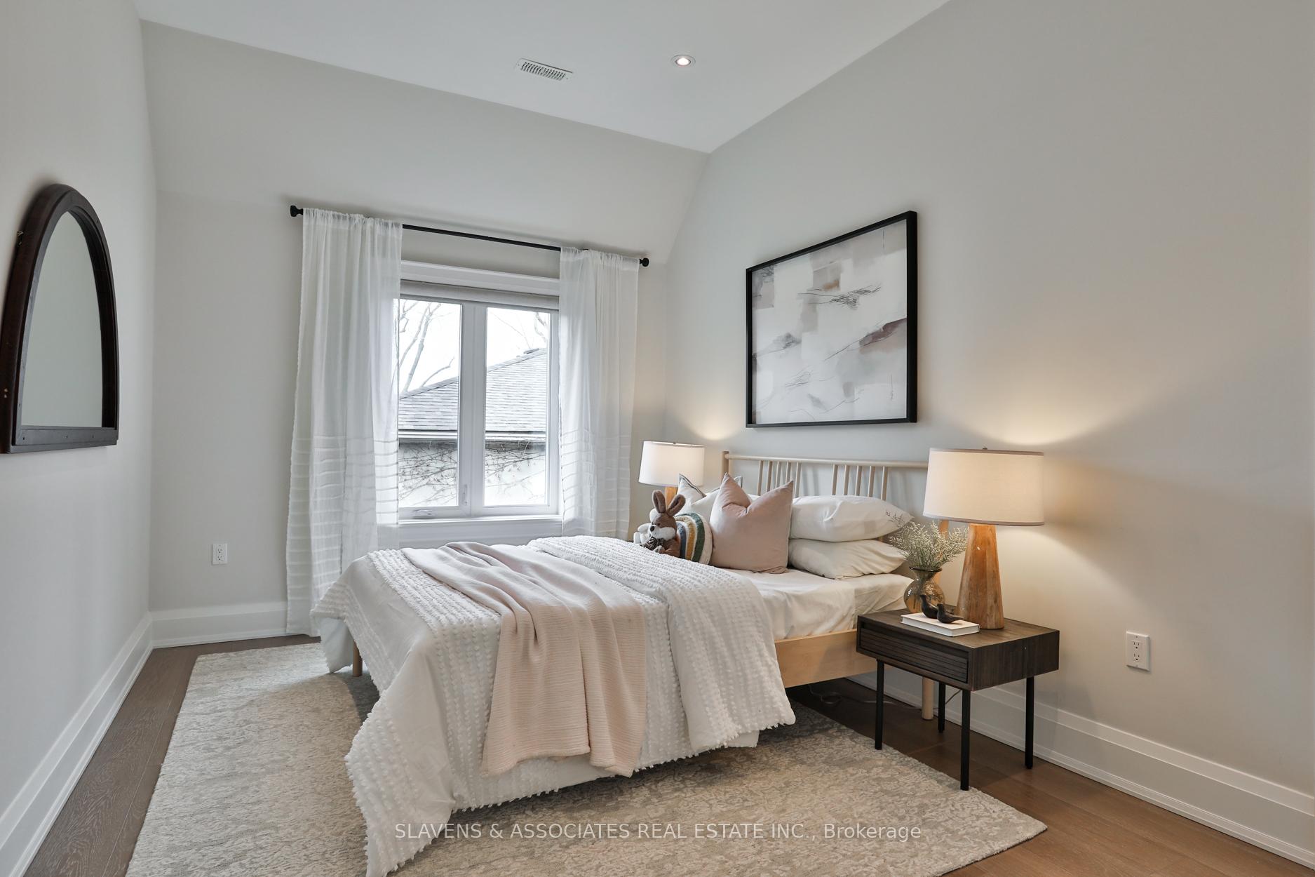 Photo 36 of 30 Edgecombe Avenue, Toronto, Bedford Park-Nortown — HOMEH