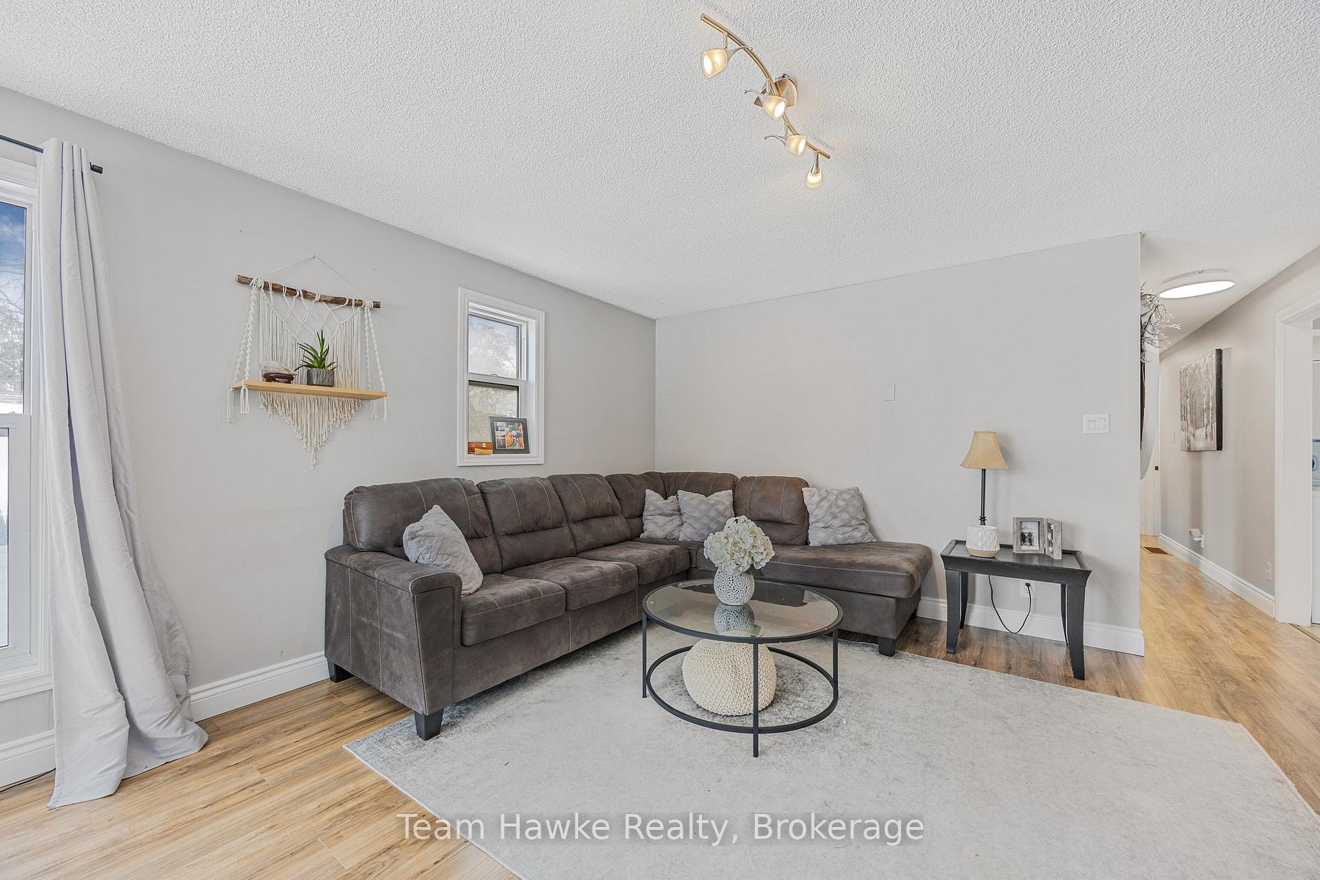 Photo 6 of 361 Wardell Street, Tay, Port McNicoll — HOMEH