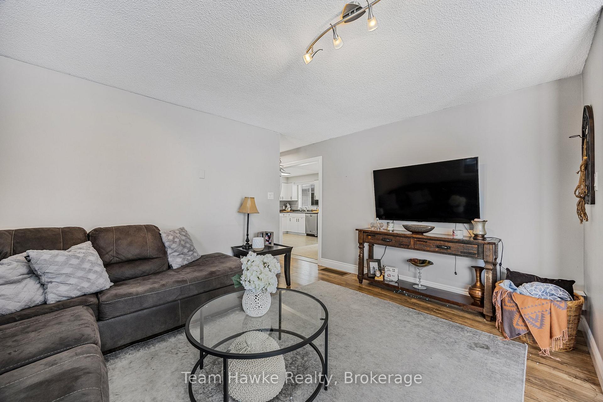 Photo 8 of 361 Wardell Street, Tay, Port McNicoll — HOMEH