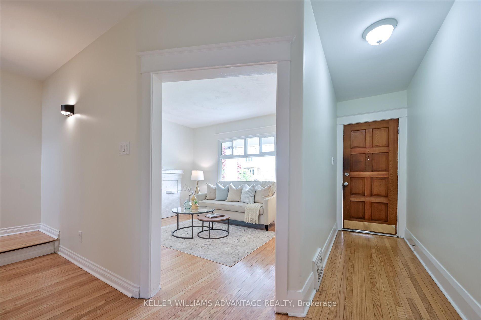 Photo 6 of 116 Oak Park Avenue, Toronto, Woodbine-Lumsden — HOMEH
