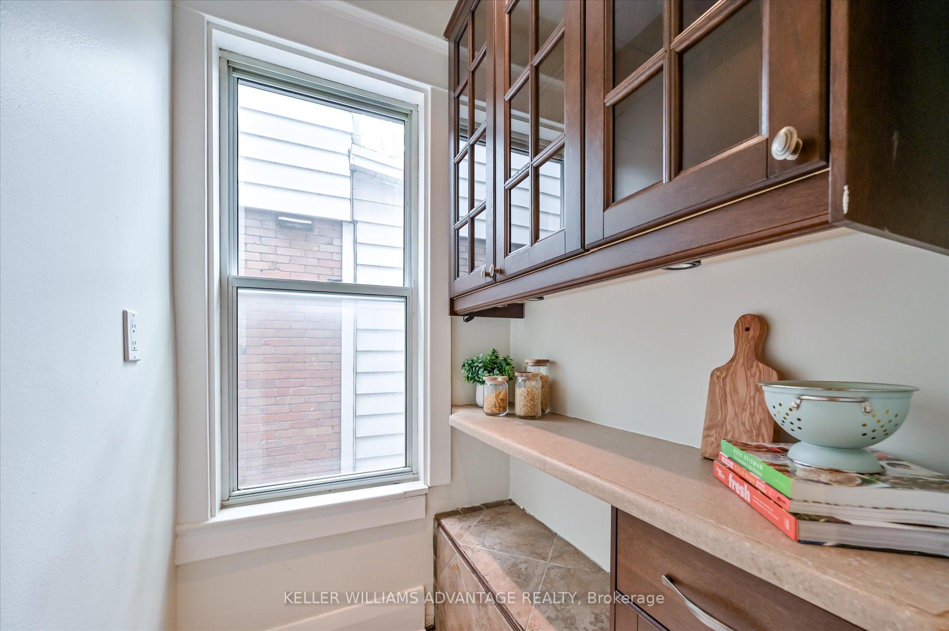 Photo 11 of 116 Oak Park Avenue, Toronto, Woodbine-Lumsden — HOMEH