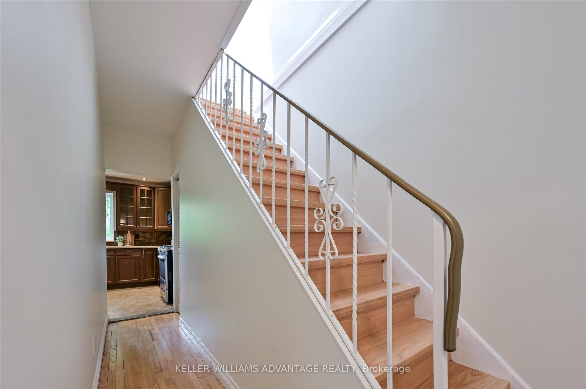 Photo 12 of 116 Oak Park Avenue, Toronto, Woodbine-Lumsden — HOMEH