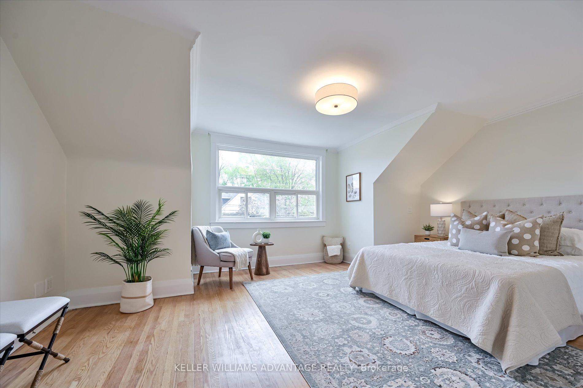 Photo 16 of 116 Oak Park Avenue, Toronto, Woodbine-Lumsden — HOMEH