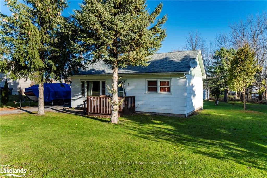 Photo 4 of 9 Mountain Avenue, Tay, Waubaushene — HOMEH