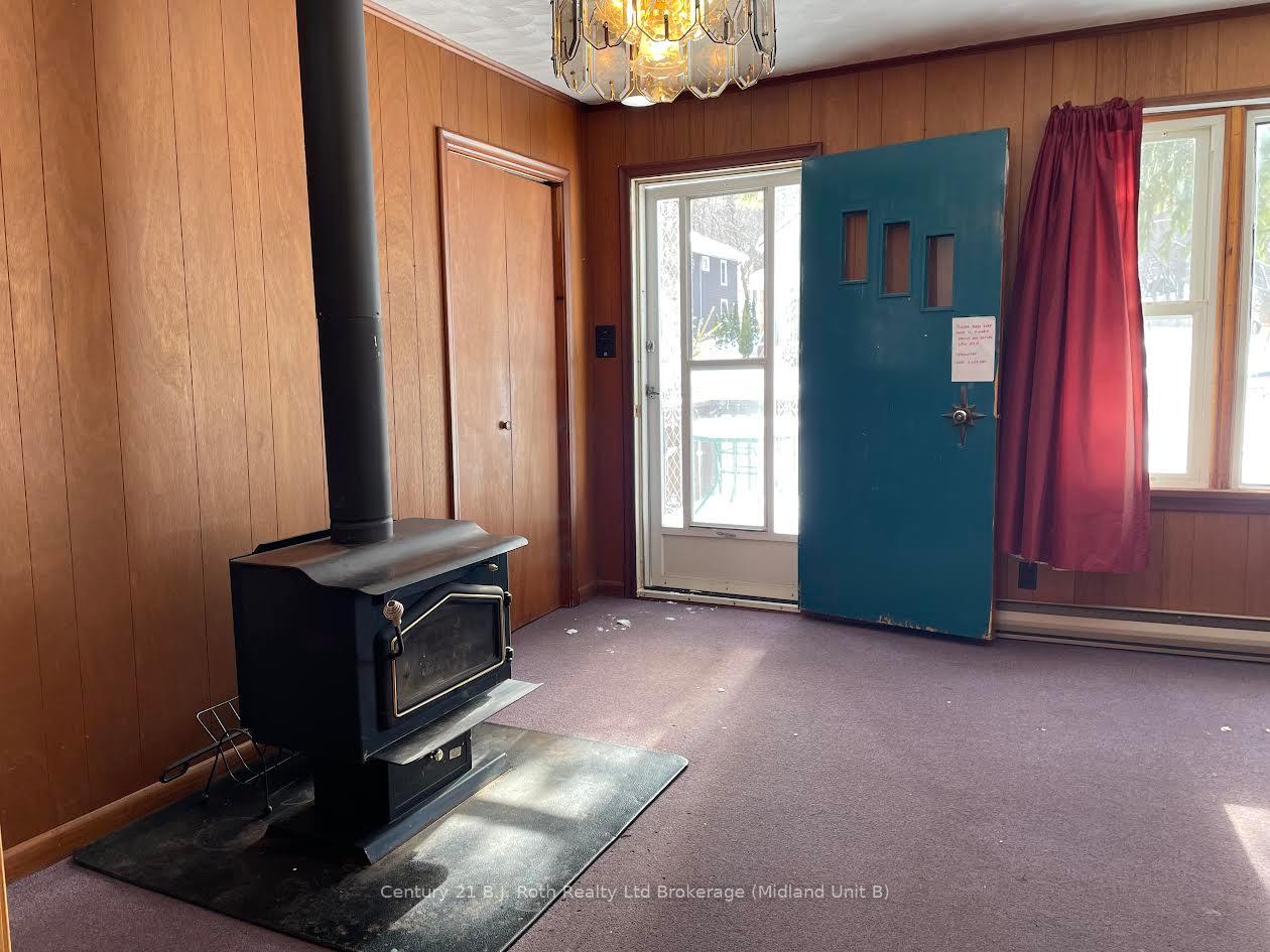 Photo 10 of 9 Mountain Avenue, Tay, Waubaushene — HOMEH