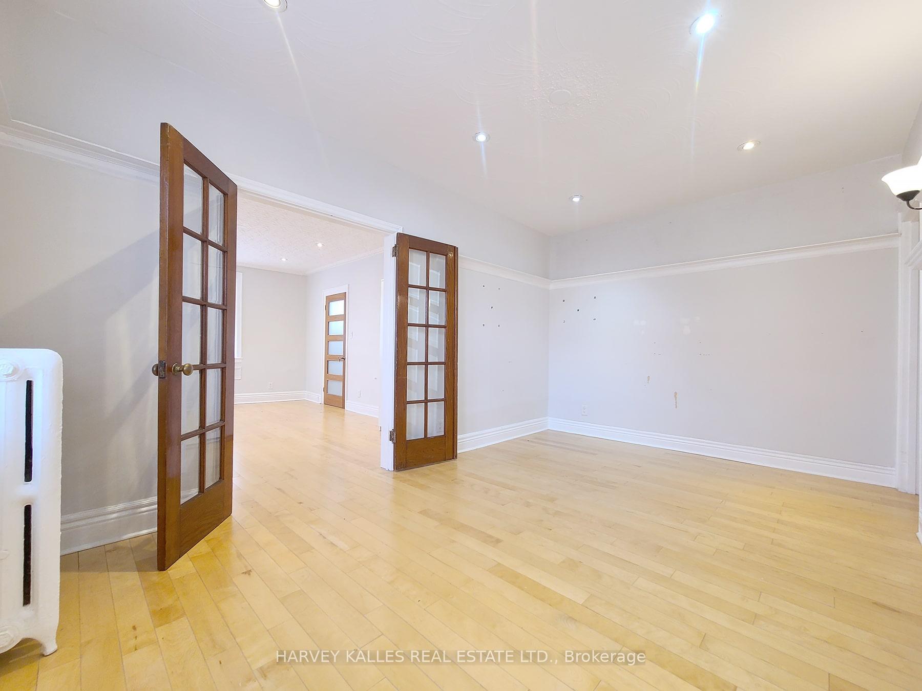 Photo 3 of Unit 2, 1 Brookdale Avenue, Toronto, Forest Hill North — HOMEH