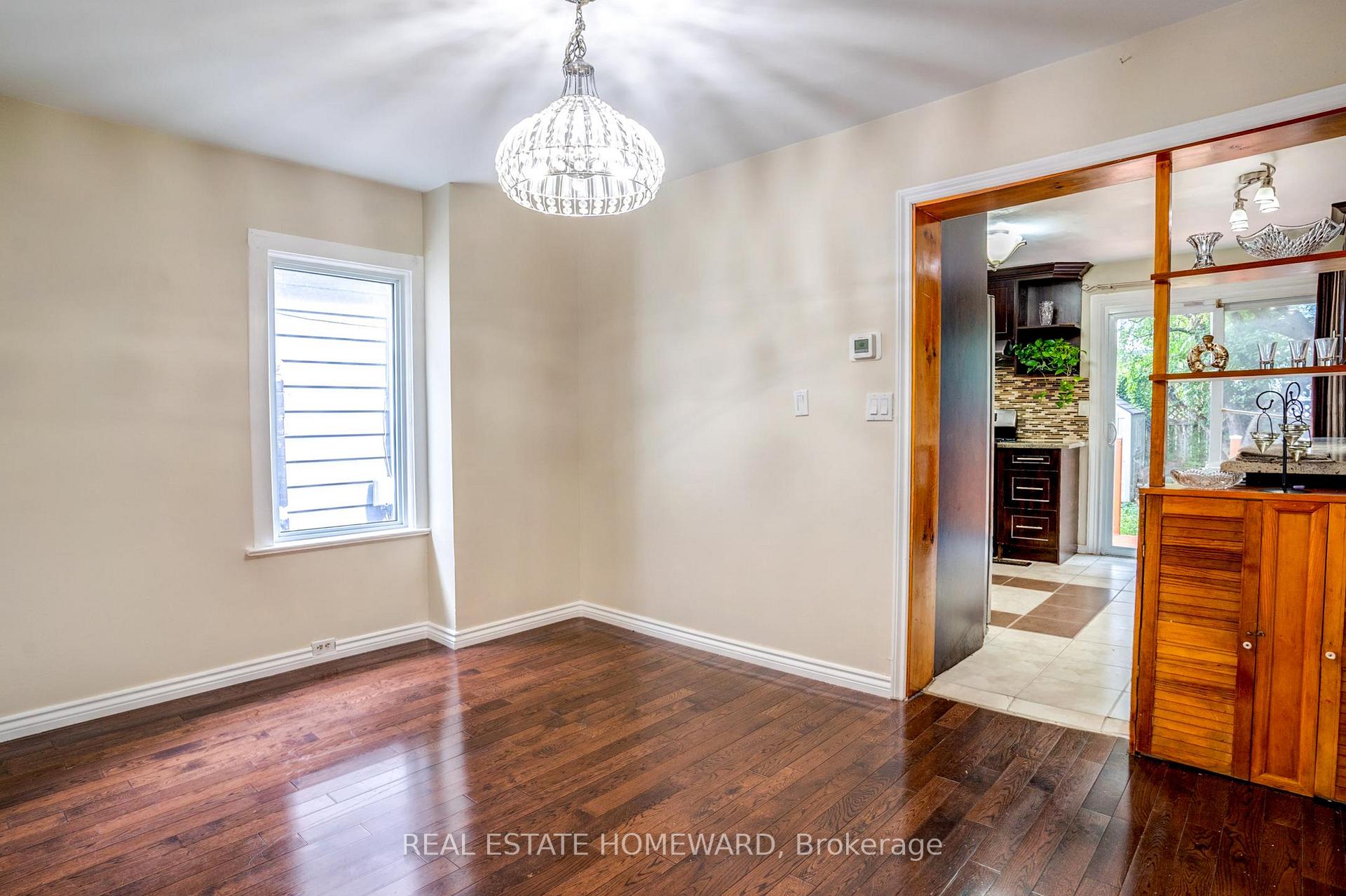 Photo 5 of 231 Donlands Avenue, Toronto, Danforth Village-East York — HOMEH