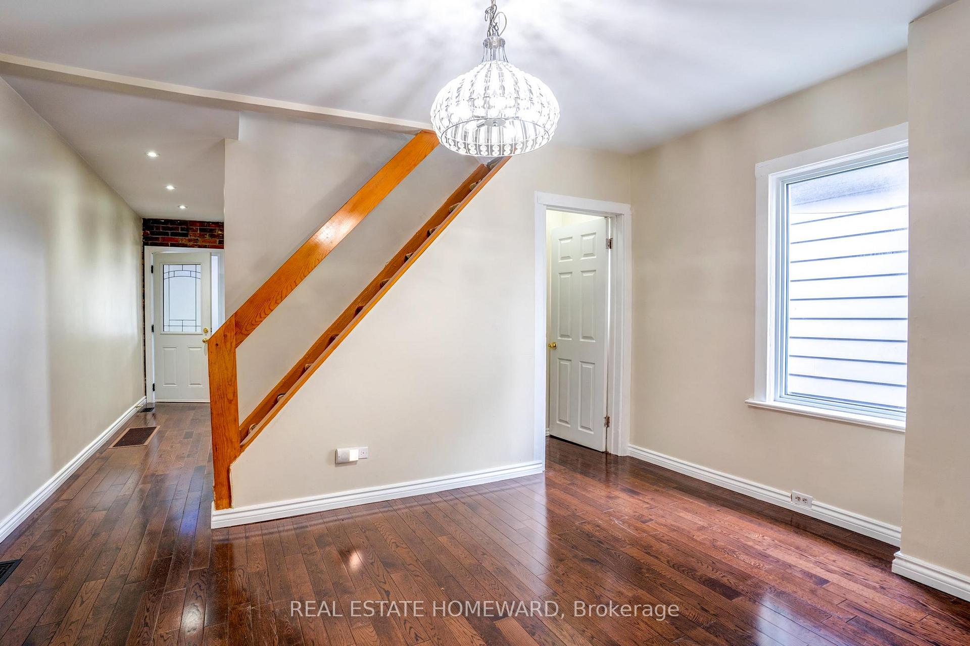 Photo 6 of 231 Donlands Avenue, Toronto, Danforth Village-East York — HOMEH