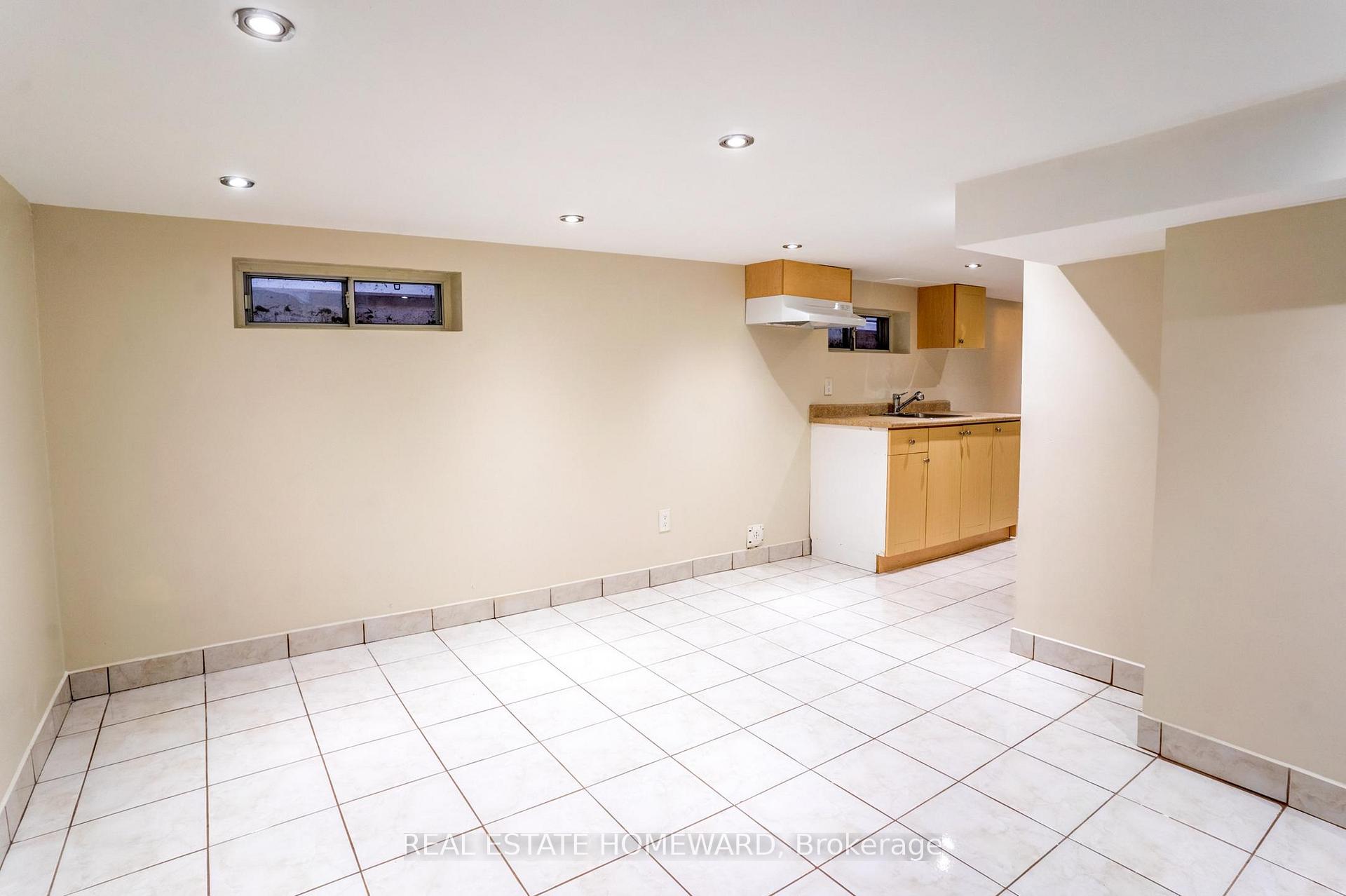 Photo 16 of 231 Donlands Avenue, Toronto, Danforth Village-East York — HOMEH