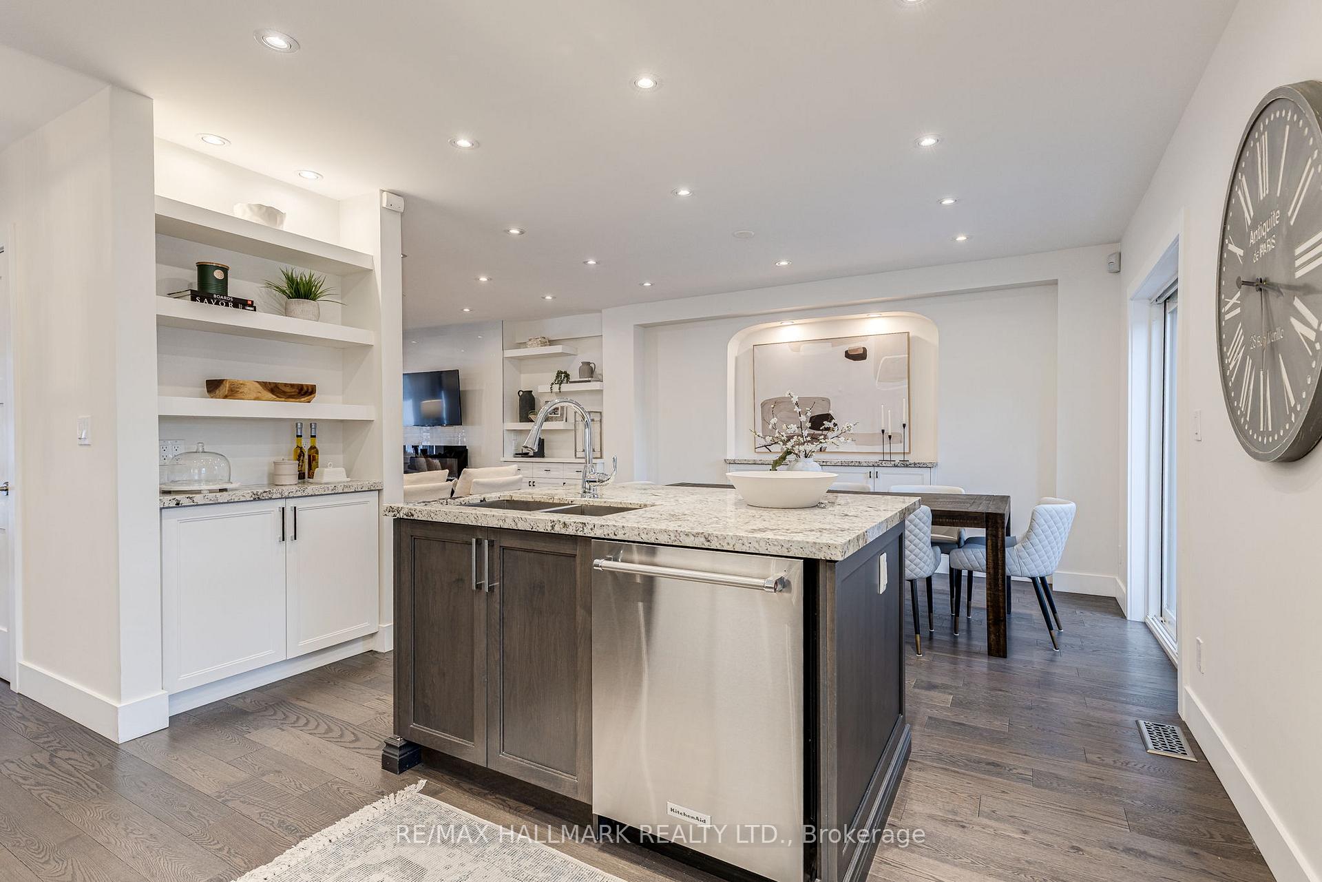 Photo 14 of 1532 Mount Pleasant Road, Toronto, Lawrence Park North — HOMEH