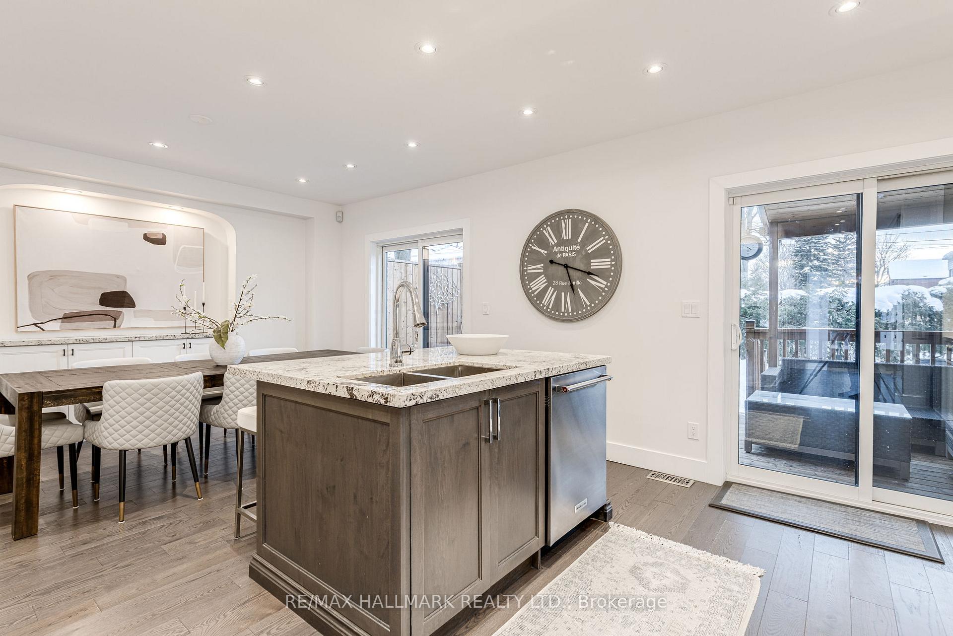Photo 16 of 1532 Mount Pleasant Road, Toronto, Lawrence Park North — HOMEH