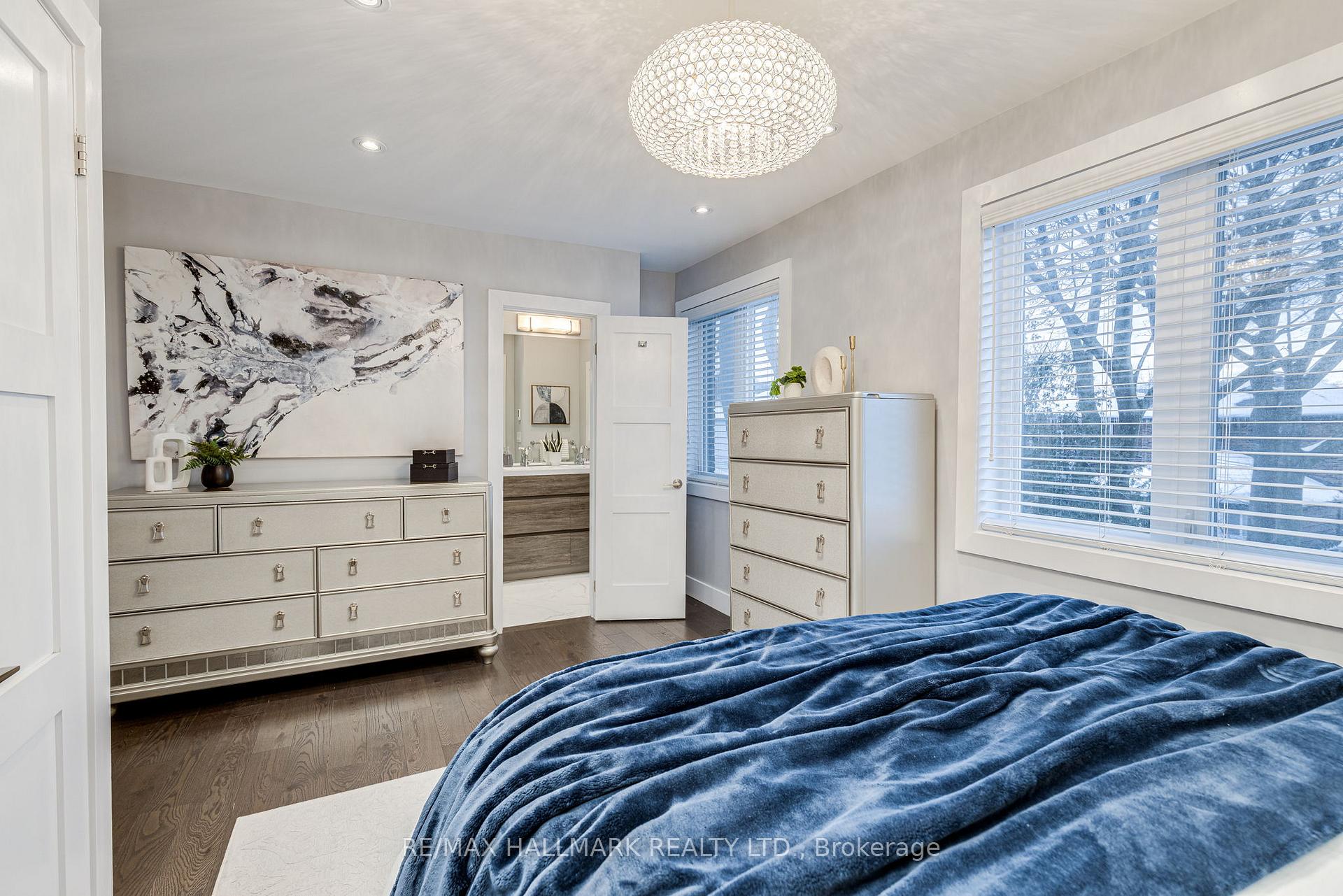 Photo 23 of 1532 Mount Pleasant Road, Toronto, Lawrence Park North — HOMEH