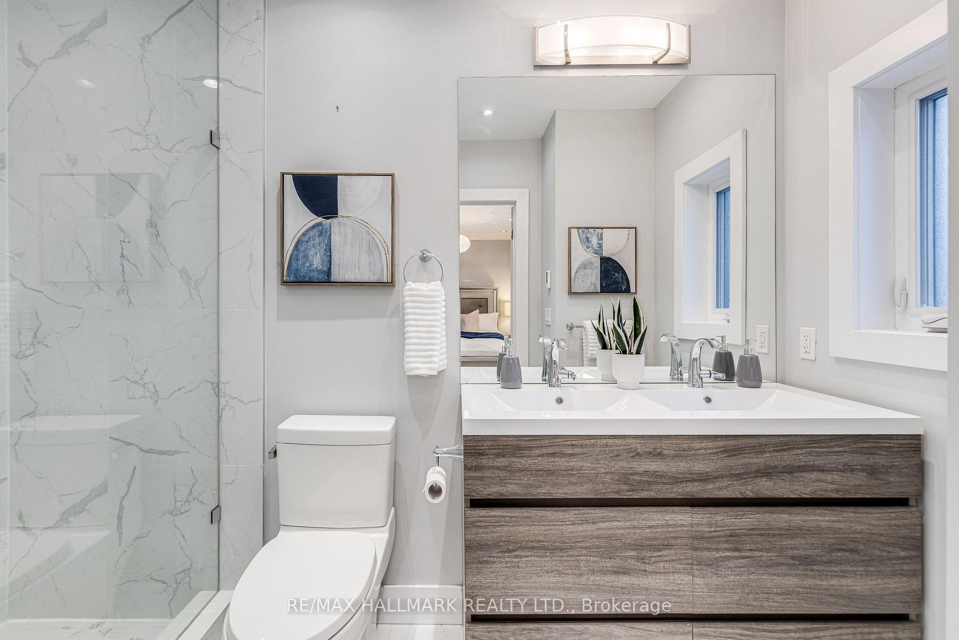 Photo 24 of 1532 Mount Pleasant Road, Toronto, Lawrence Park North — HOMEH