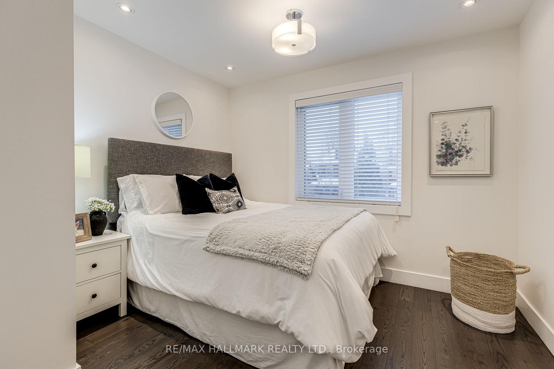 Photo 27 of 1532 Mount Pleasant Road, Toronto, Lawrence Park North — HOMEH