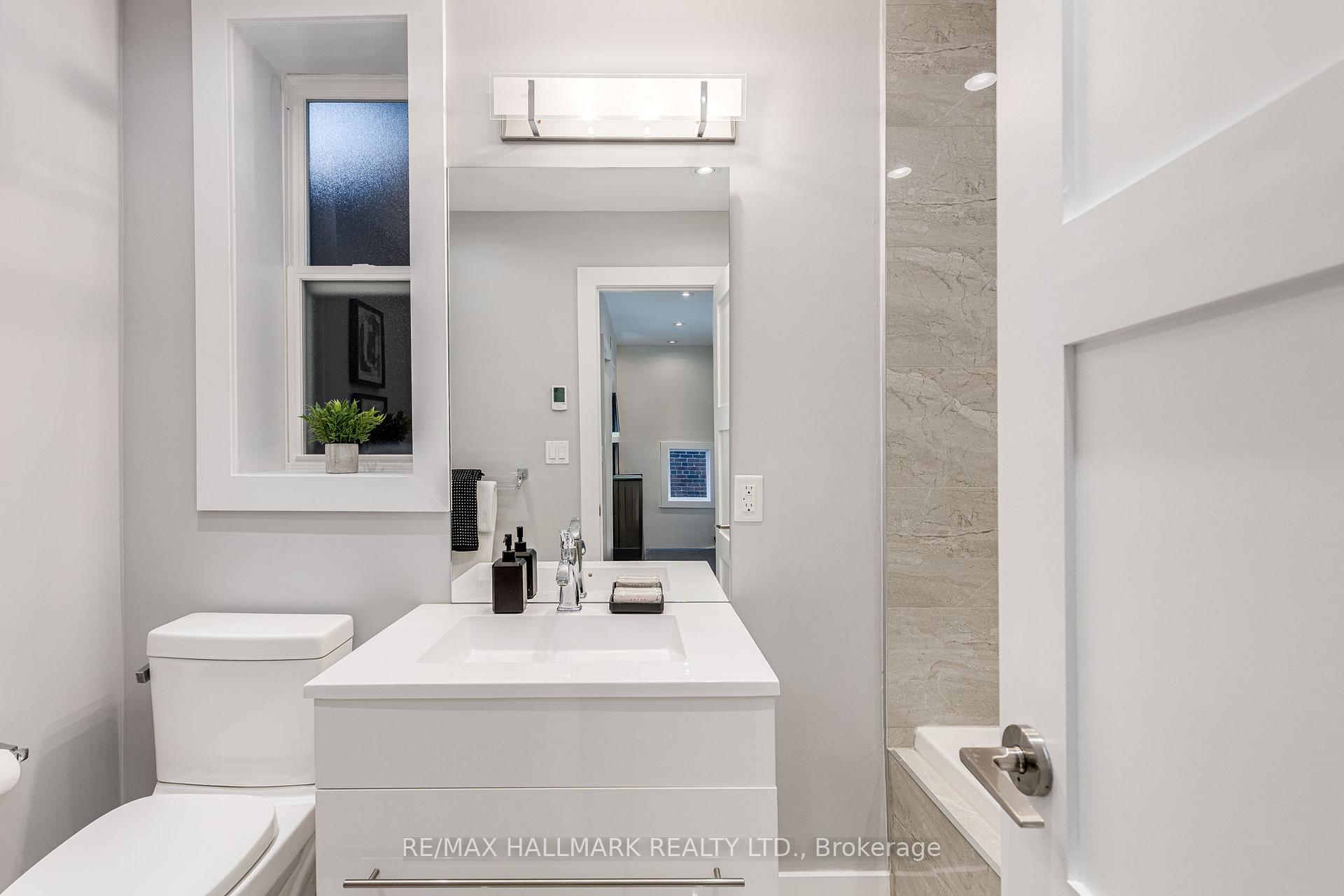 Photo 30 of 1532 Mount Pleasant Road, Toronto, Lawrence Park North — HOMEH