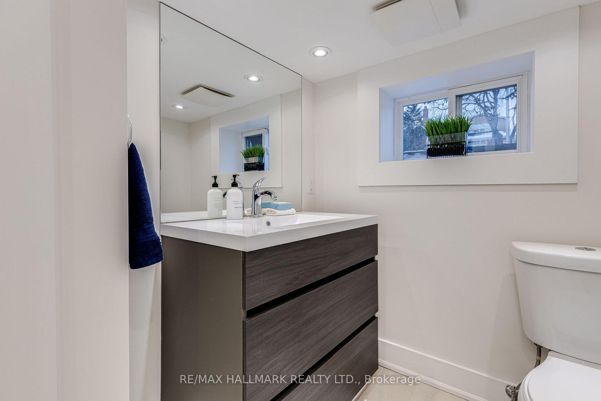 Photo 35 of 1532 Mount Pleasant Road, Toronto, Lawrence Park North — HOMEH