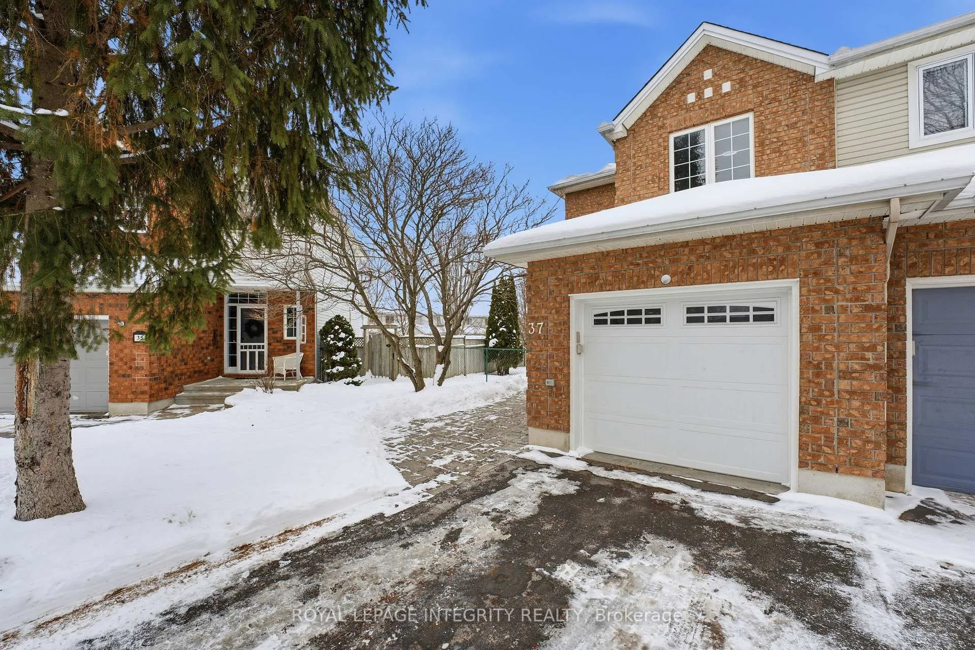 Photo 2 of 37 Eagleview Street, Ottawa, Kanata - Emerald Meadows/Trailwest — HOMEH