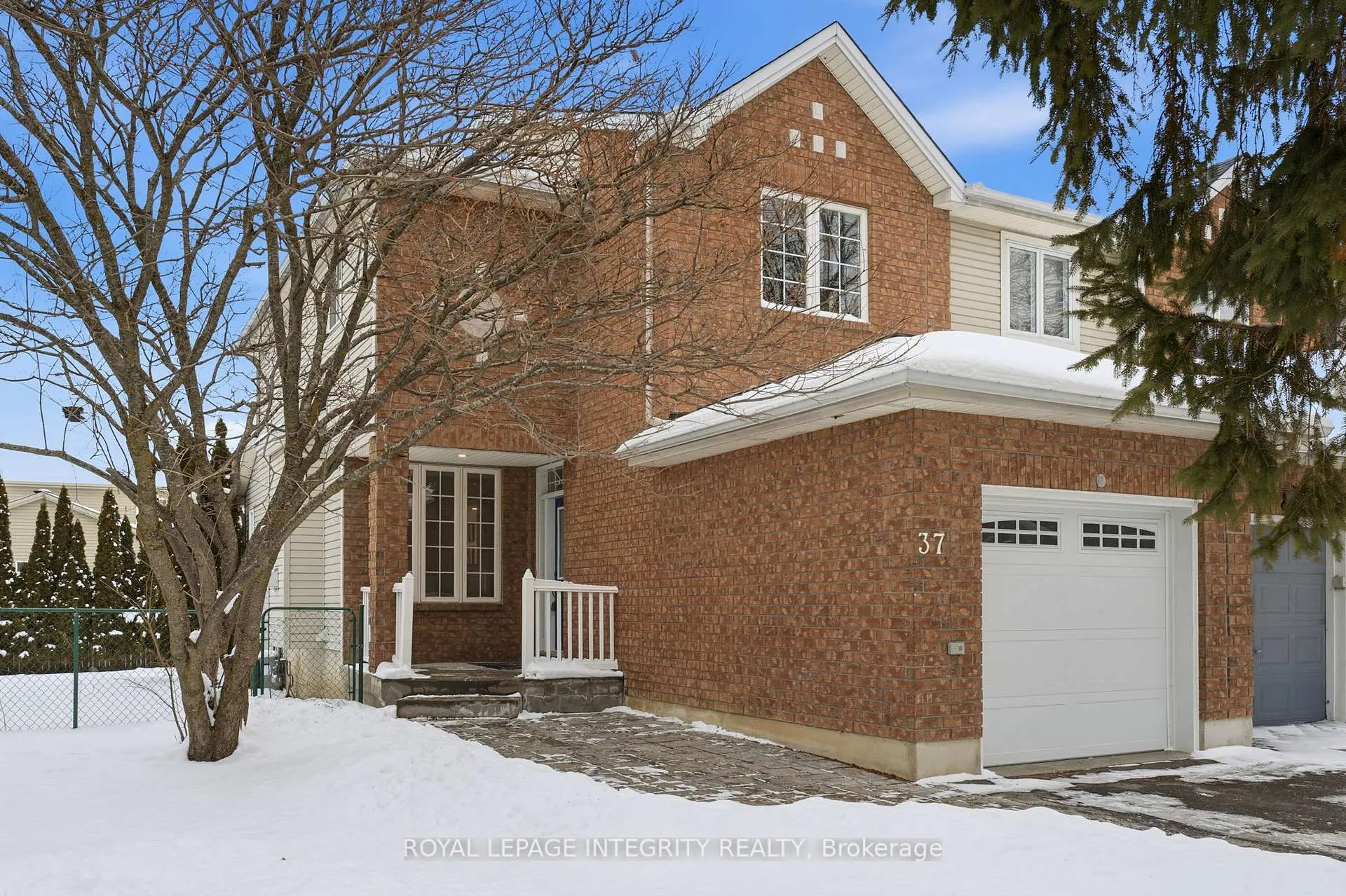 Photo 3 of 37 Eagleview Street, Ottawa, Kanata - Emerald Meadows/Trailwest — HOMEH