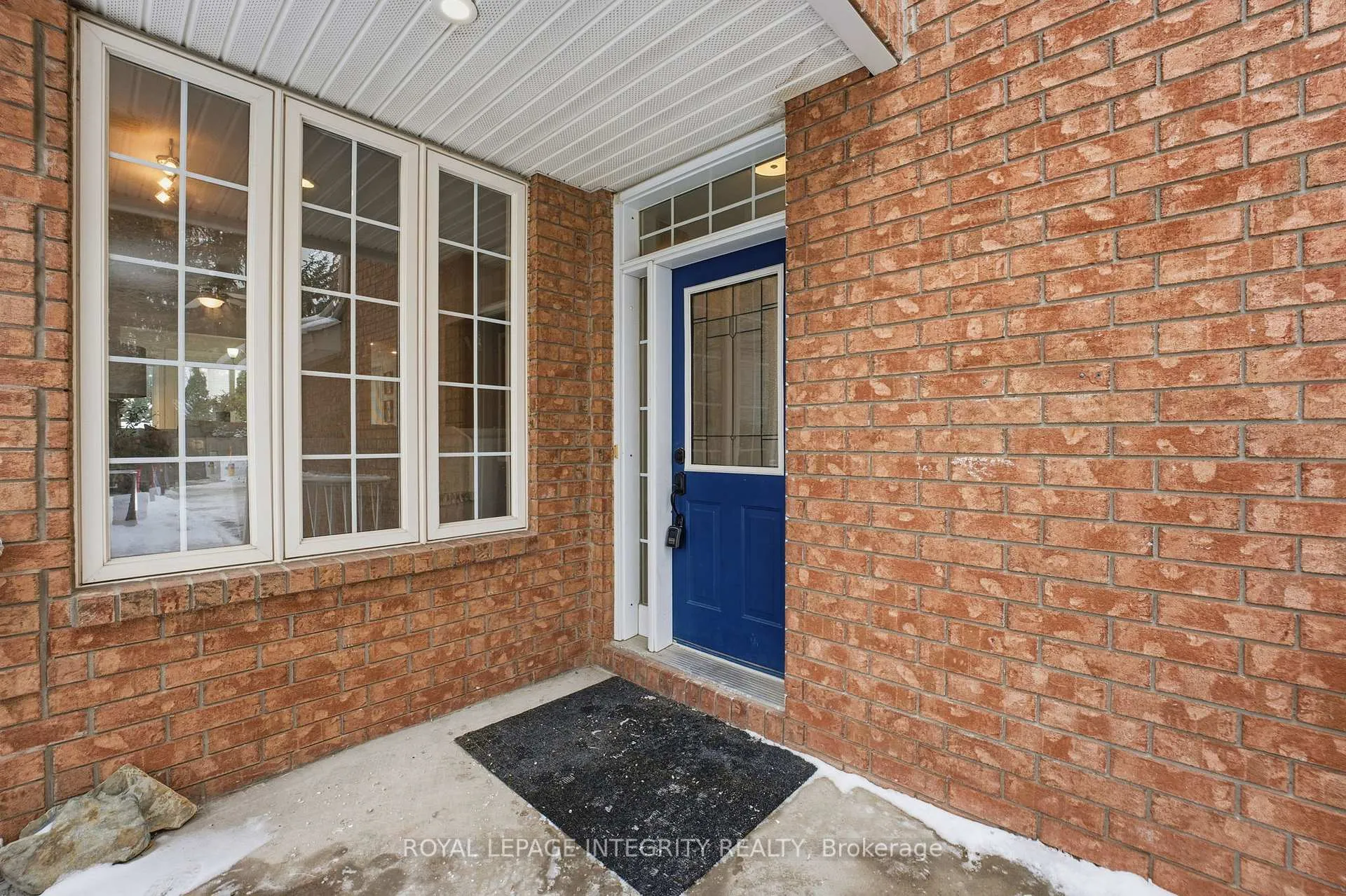Photo 6 of 37 Eagleview Street, Ottawa, Kanata - Emerald Meadows/Trailwest — HOMEH