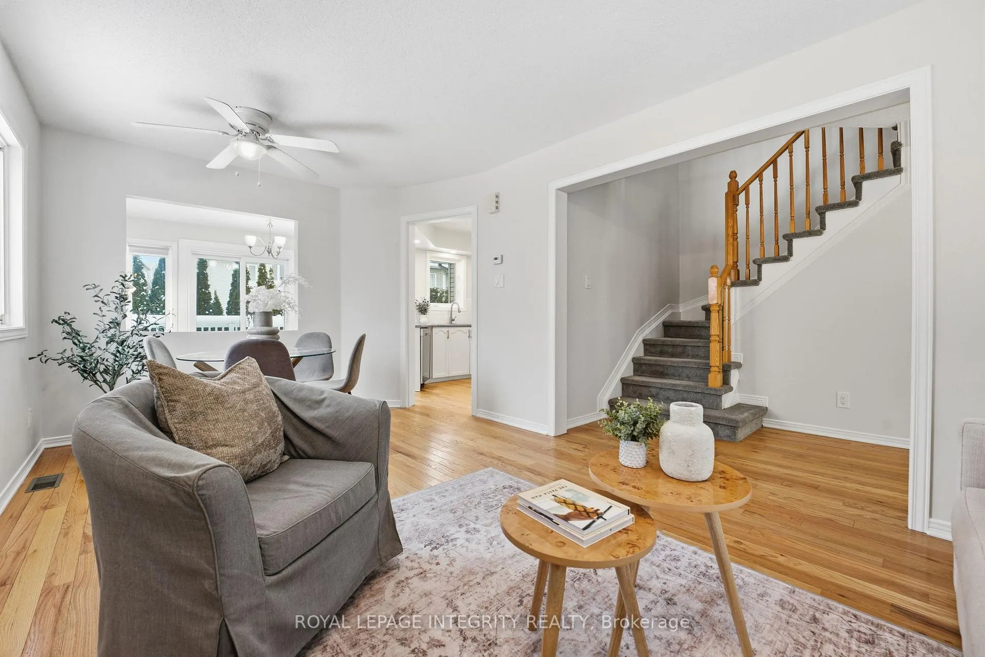 Photo 14 of 37 Eagleview Street, Ottawa, Kanata - Emerald Meadows/Trailwest — HOMEH