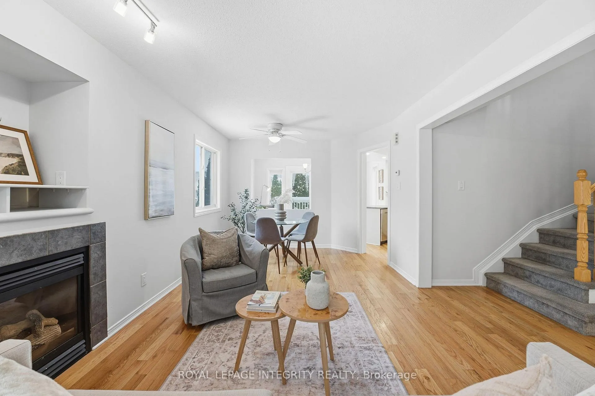 Photo 15 of 37 Eagleview Street, Ottawa, Kanata - Emerald Meadows/Trailwest — HOMEH