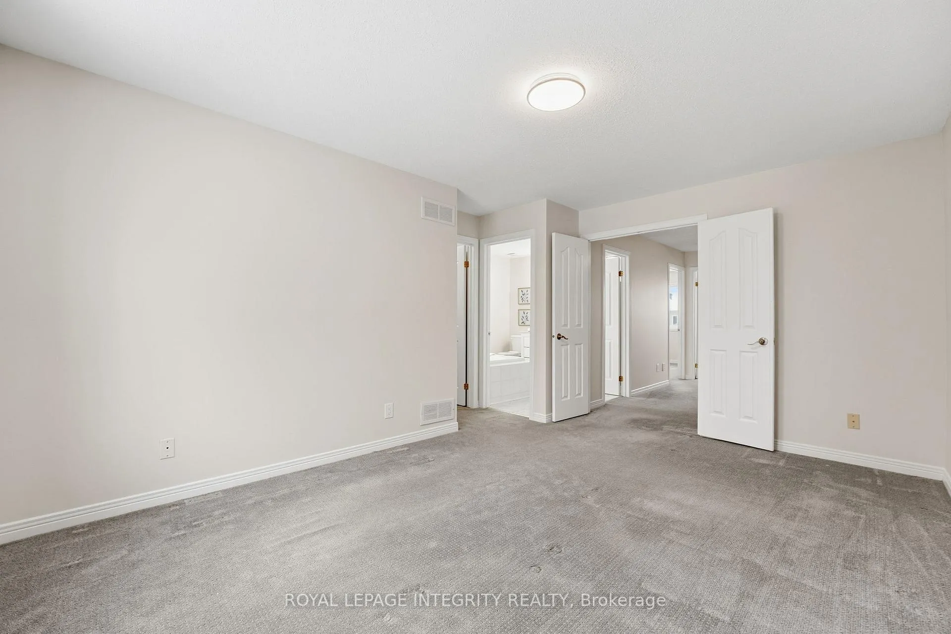 Photo 31 of 37 Eagleview Street, Ottawa, Kanata - Emerald Meadows/Trailwest — HOMEH