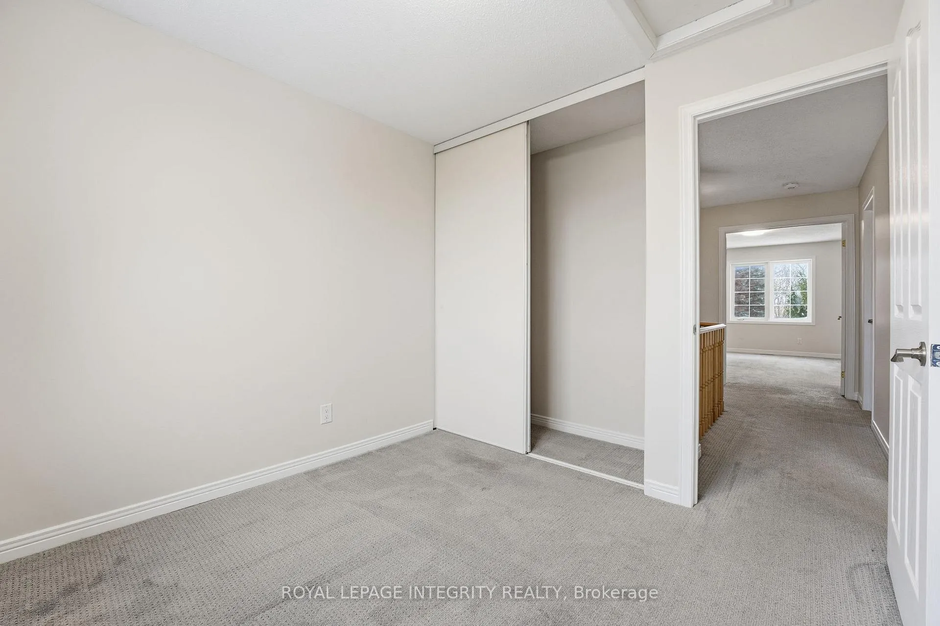 Photo 37 of 37 Eagleview Street, Ottawa, Kanata - Emerald Meadows/Trailwest — HOMEH