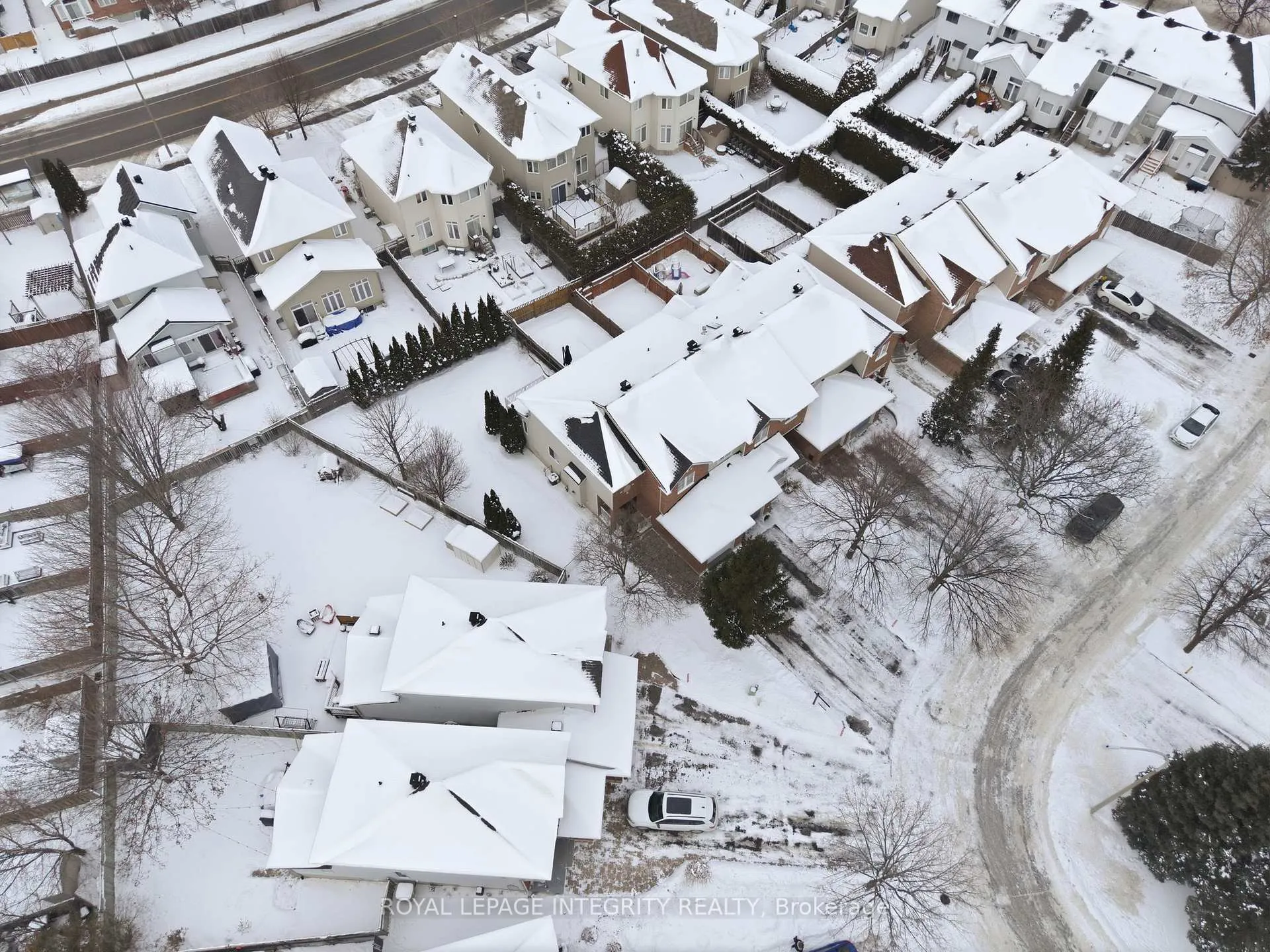 Photo 49 of 37 Eagleview Street, Ottawa, Kanata - Emerald Meadows/Trailwest — HOMEH
