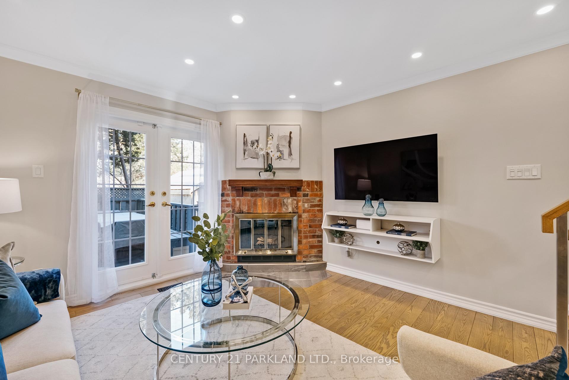 Photo 11 of 56 Torbrick Road, Toronto, Greenwood-Coxwell — HOMEH