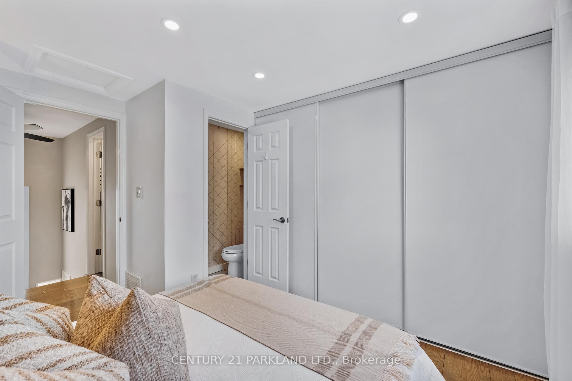 Photo 14 of 56 Torbrick Road, Toronto, Greenwood-Coxwell — HOMEH