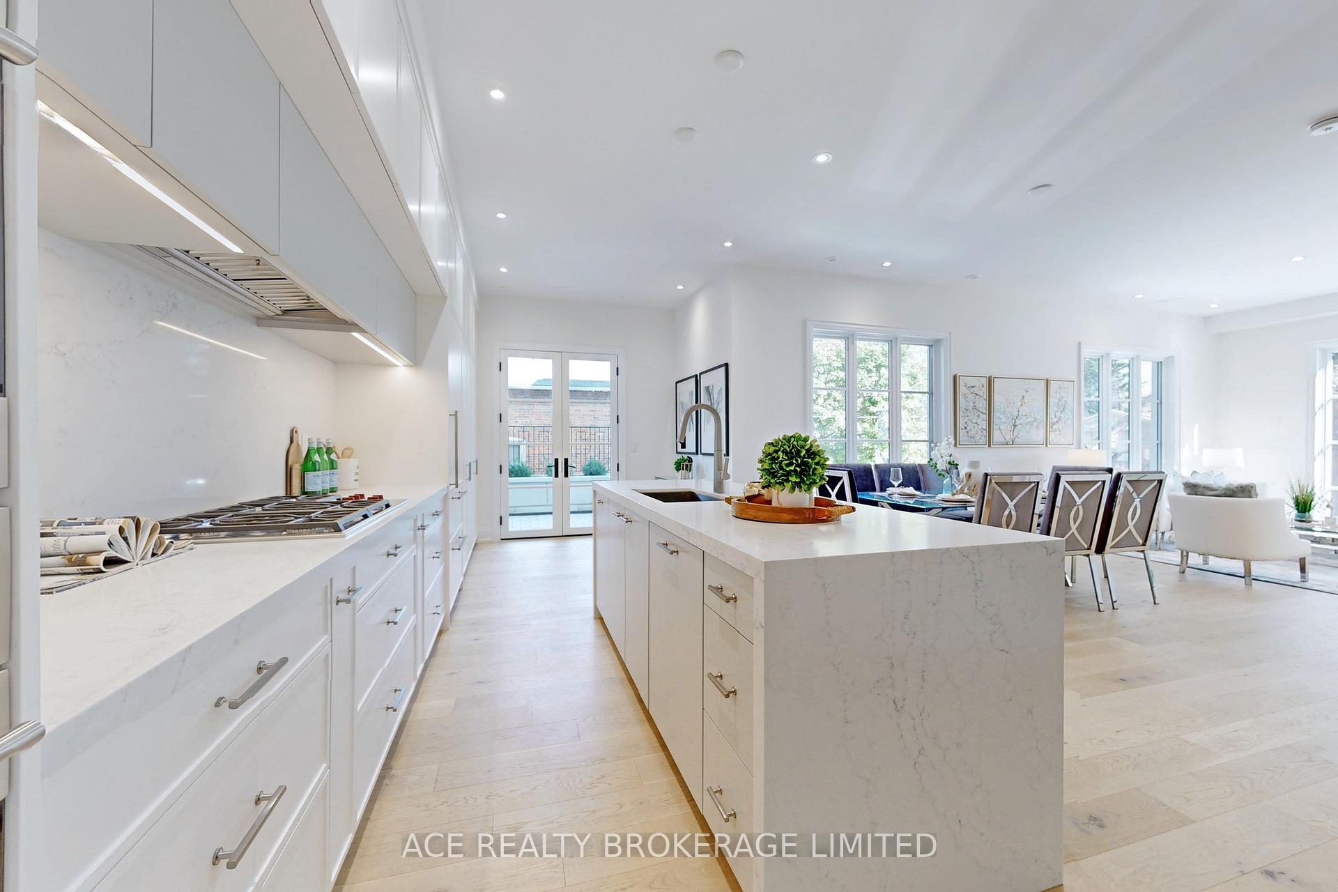 Photo 20 of 370 Briar Hill Avenue, Toronto, Lawrence Park South — HOMEH