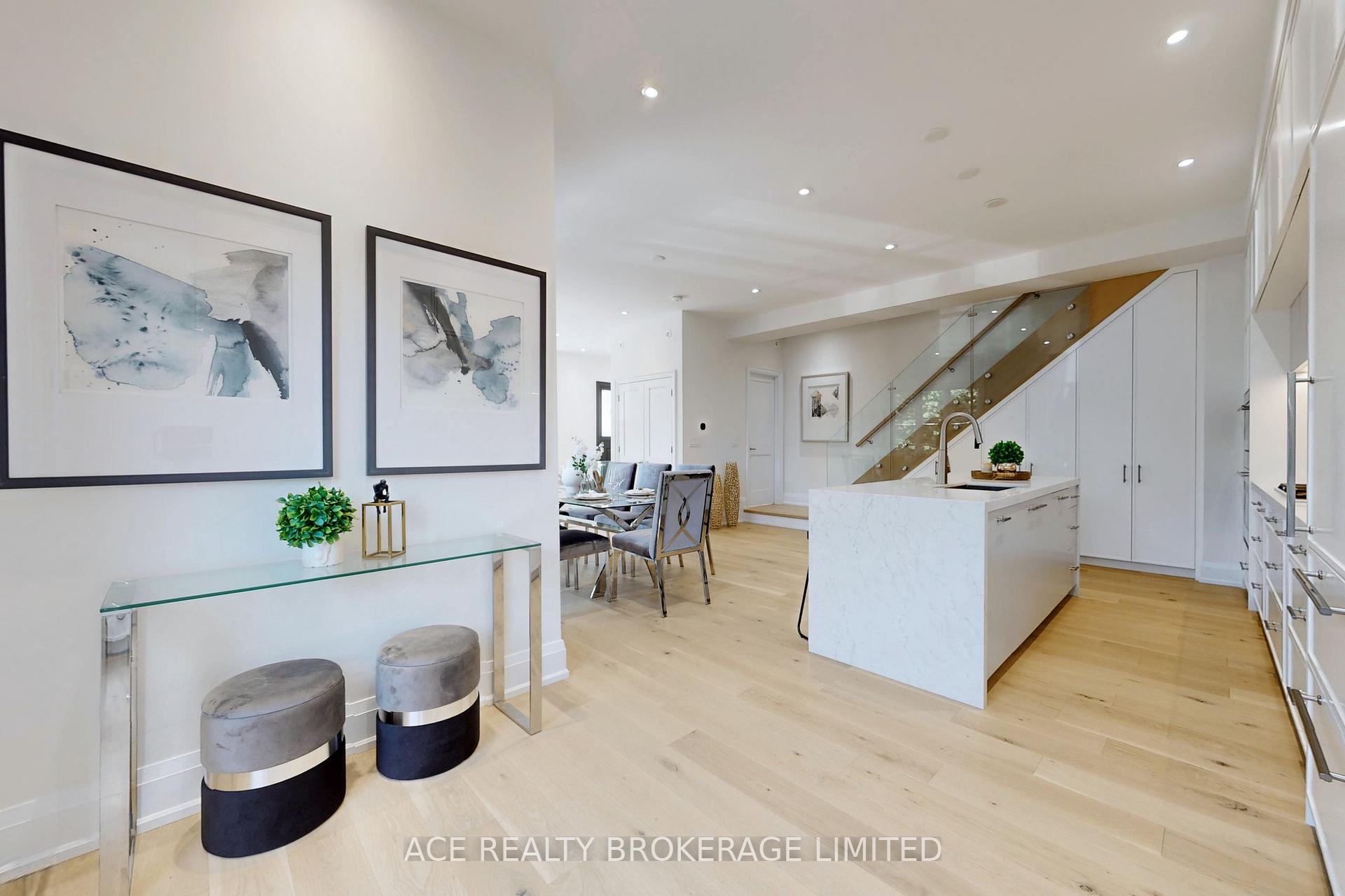 Photo 22 of 370 Briar Hill Avenue, Toronto, Lawrence Park South — HOMEH