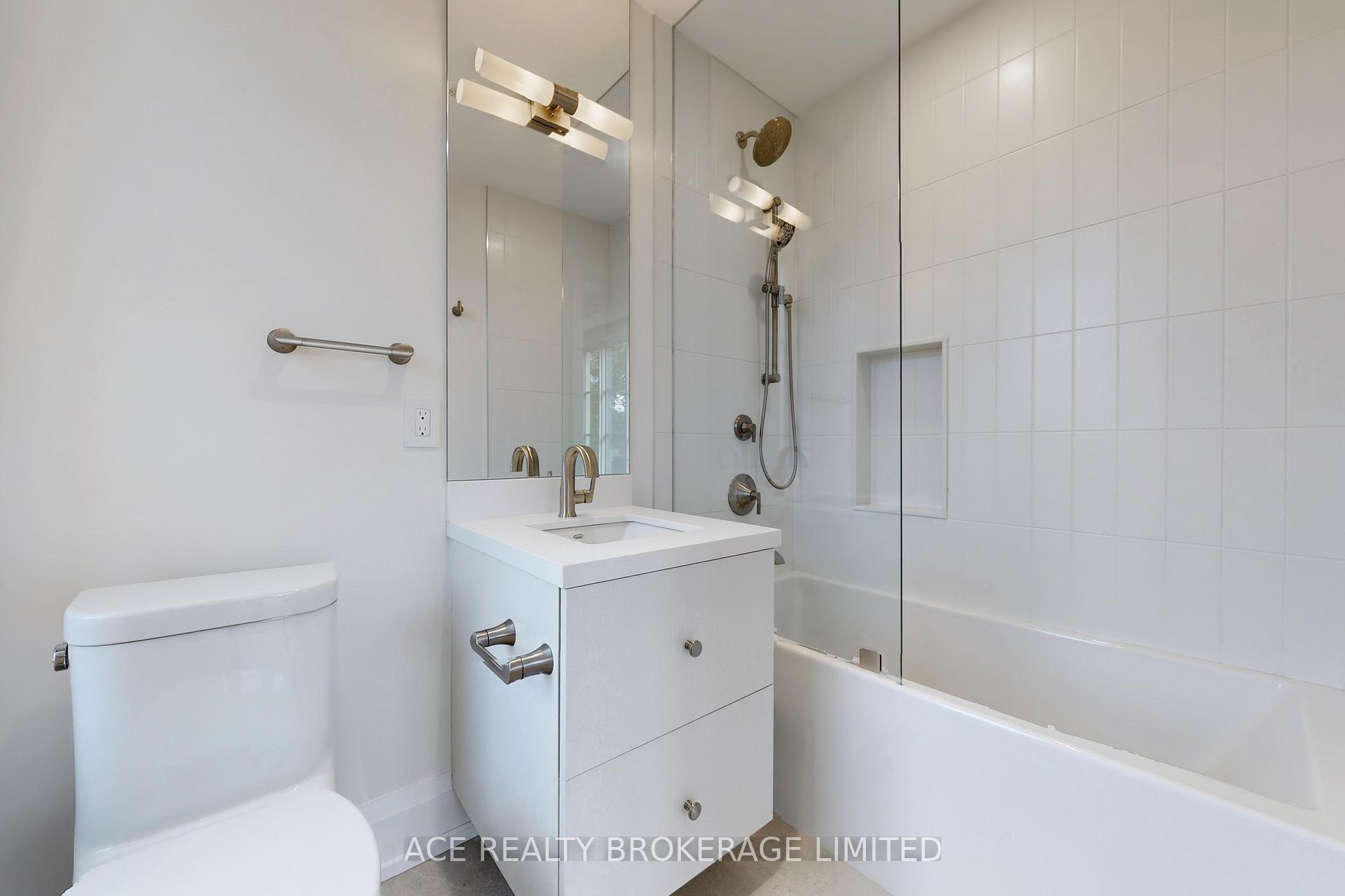 Photo 18 of 370 Briar Hill Avenue, Toronto, Lawrence Park South — HOMEH
