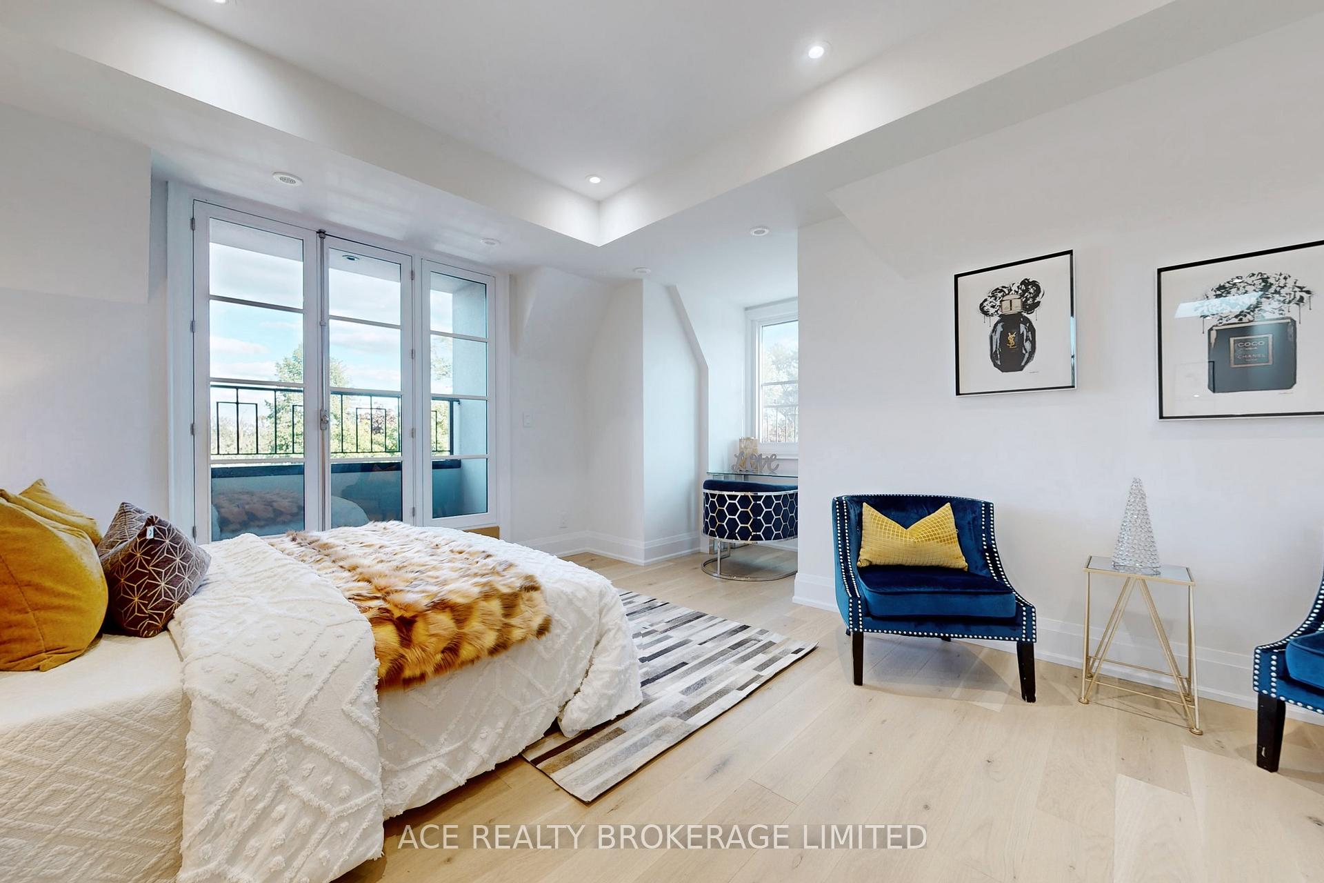 Photo 13 of 370 Briar Hill Avenue, Toronto, Lawrence Park South — HOMEH