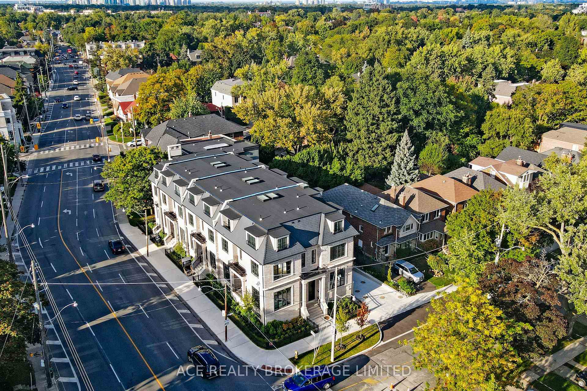 Photo 26 of 370 Briar Hill Avenue, Toronto, Lawrence Park South — HOMEH