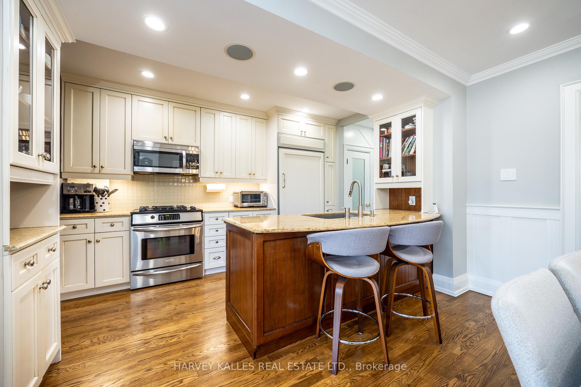 Photo 8 of 42 Roe Avenue, Toronto, Lawrence Park North — HOMEH