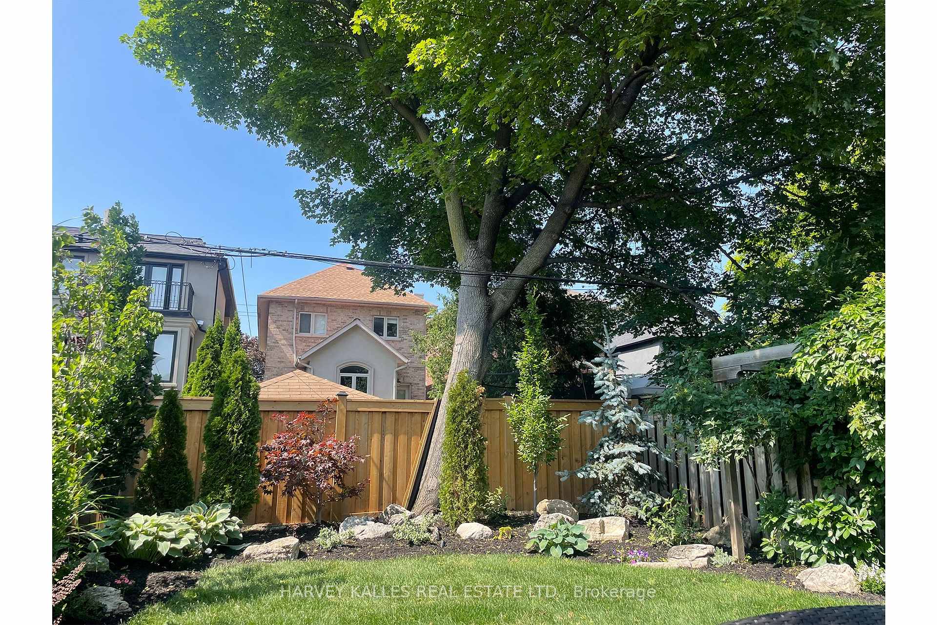 Photo 36 of 42 Roe Avenue, Toronto, Lawrence Park North — HOMEH