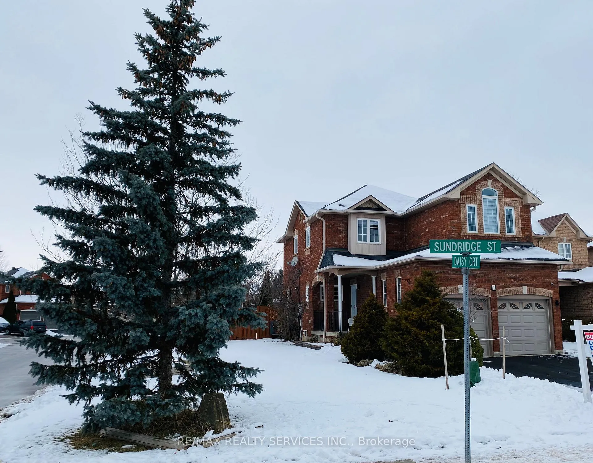 Photo 3 of 1 Daisy Court, Brampton, Snelgrove — HOMEH