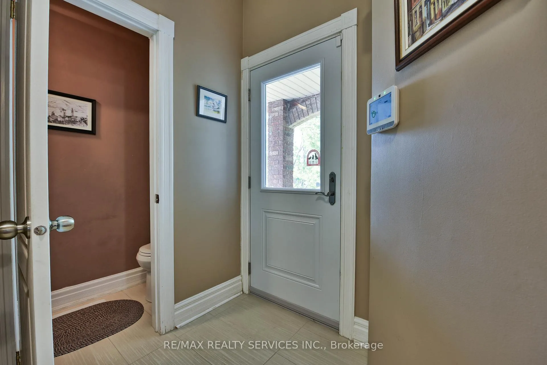 Photo 11 of 1 Daisy Court, Brampton, Snelgrove — HOMEH
