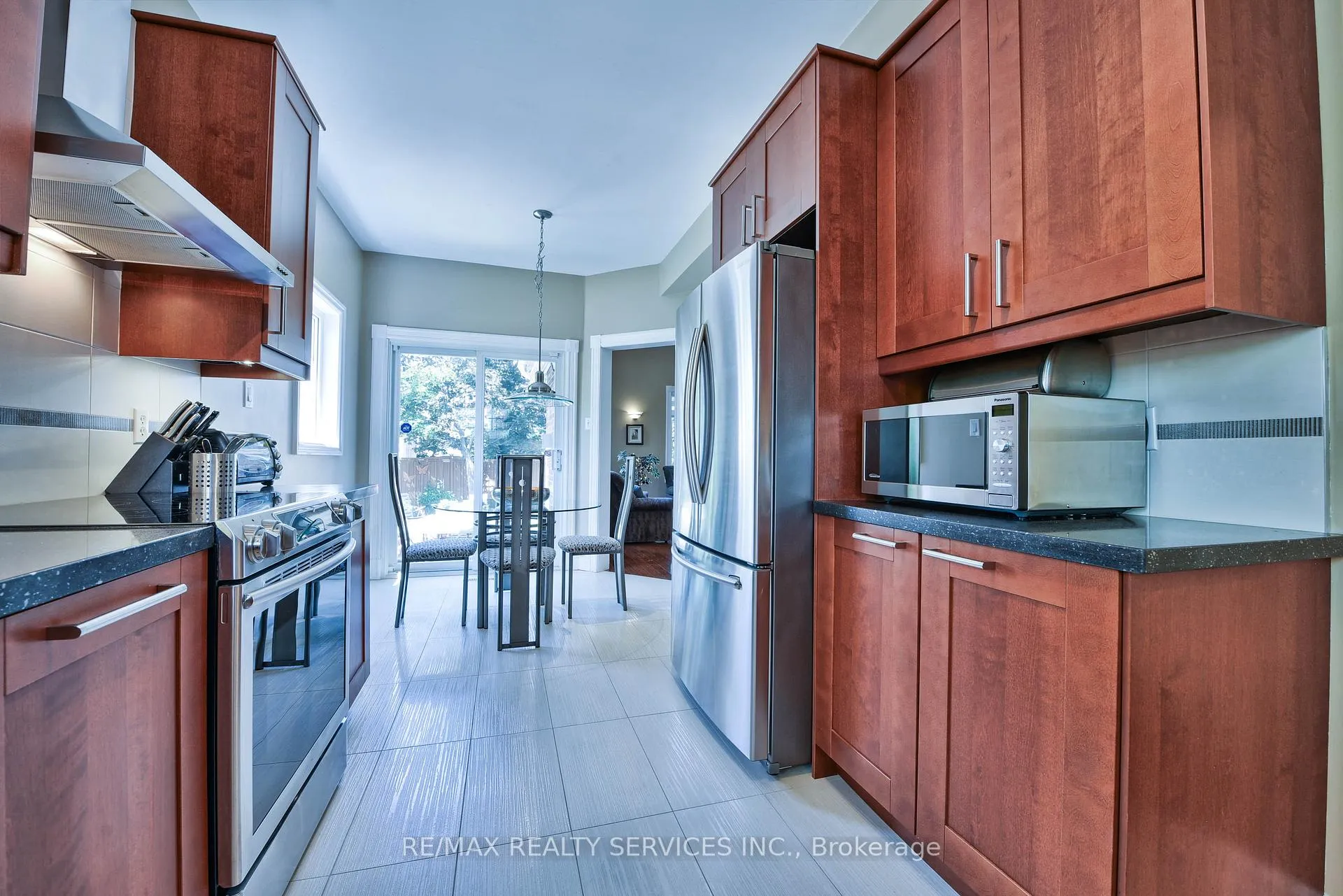 Photo 19 of 1 Daisy Court, Brampton, Snelgrove — HOMEH