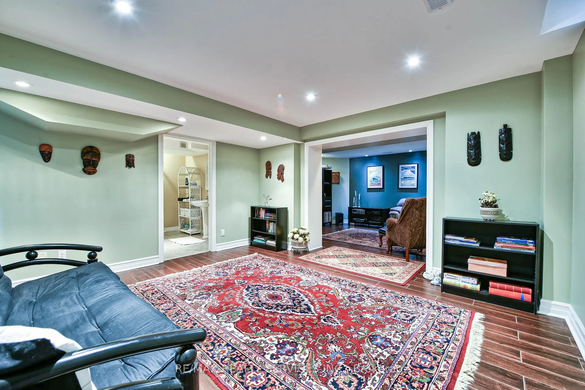 Photo 36 of 1 Daisy Court, Brampton, Snelgrove — HOMEH