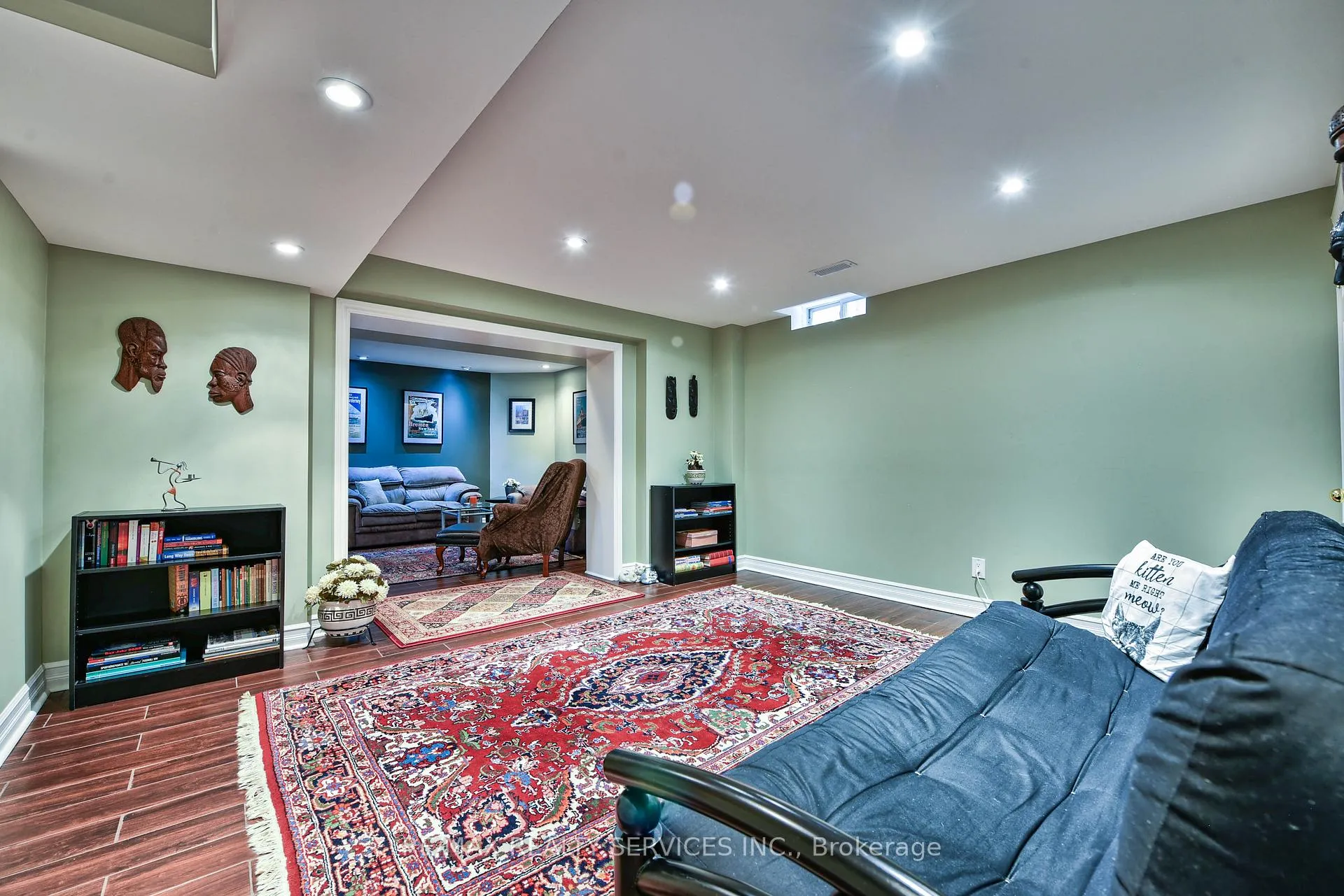 Photo 37 of 1 Daisy Court, Brampton, Snelgrove — HOMEH