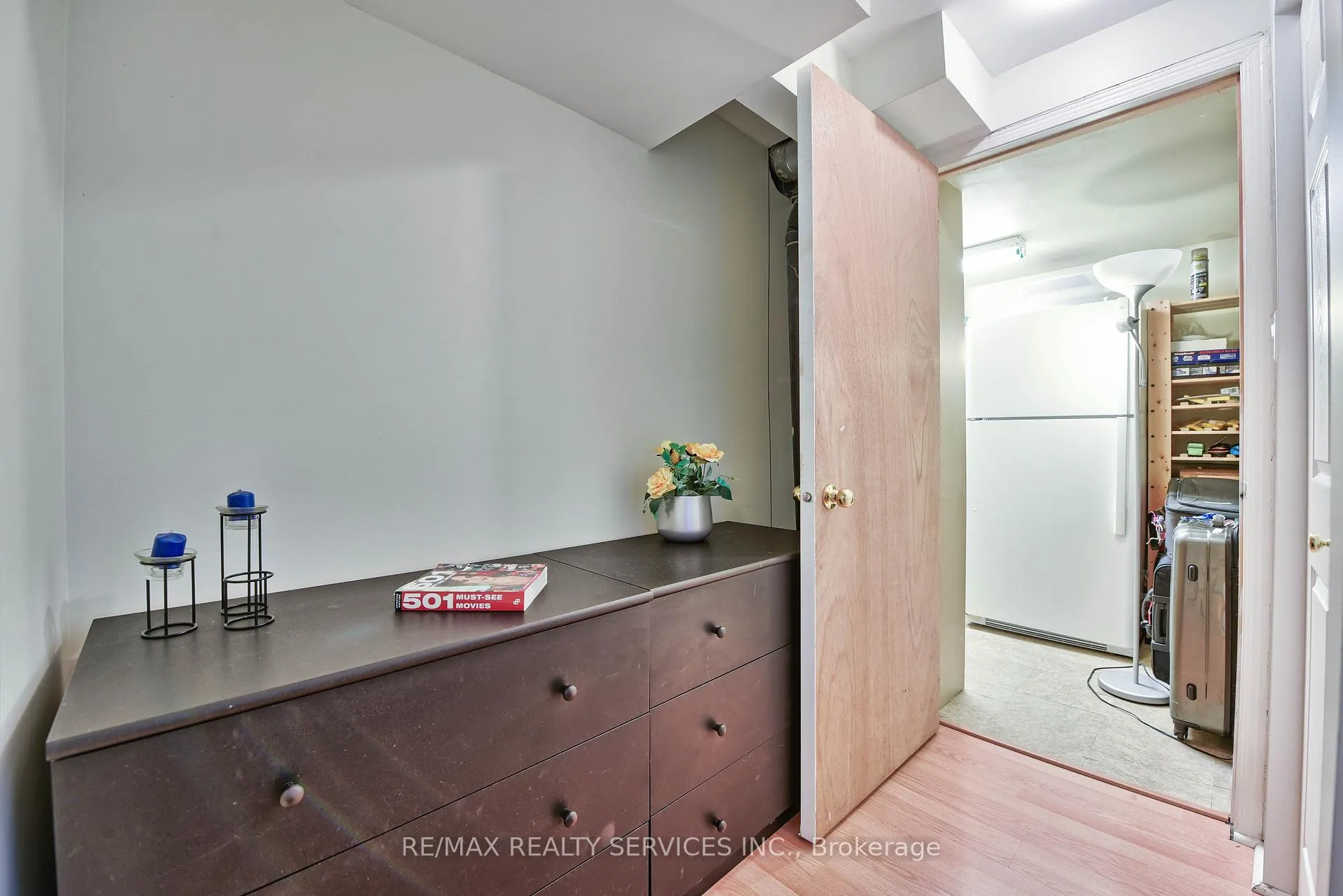 Photo 44 of 1 Daisy Court, Brampton, Snelgrove — HOMEH